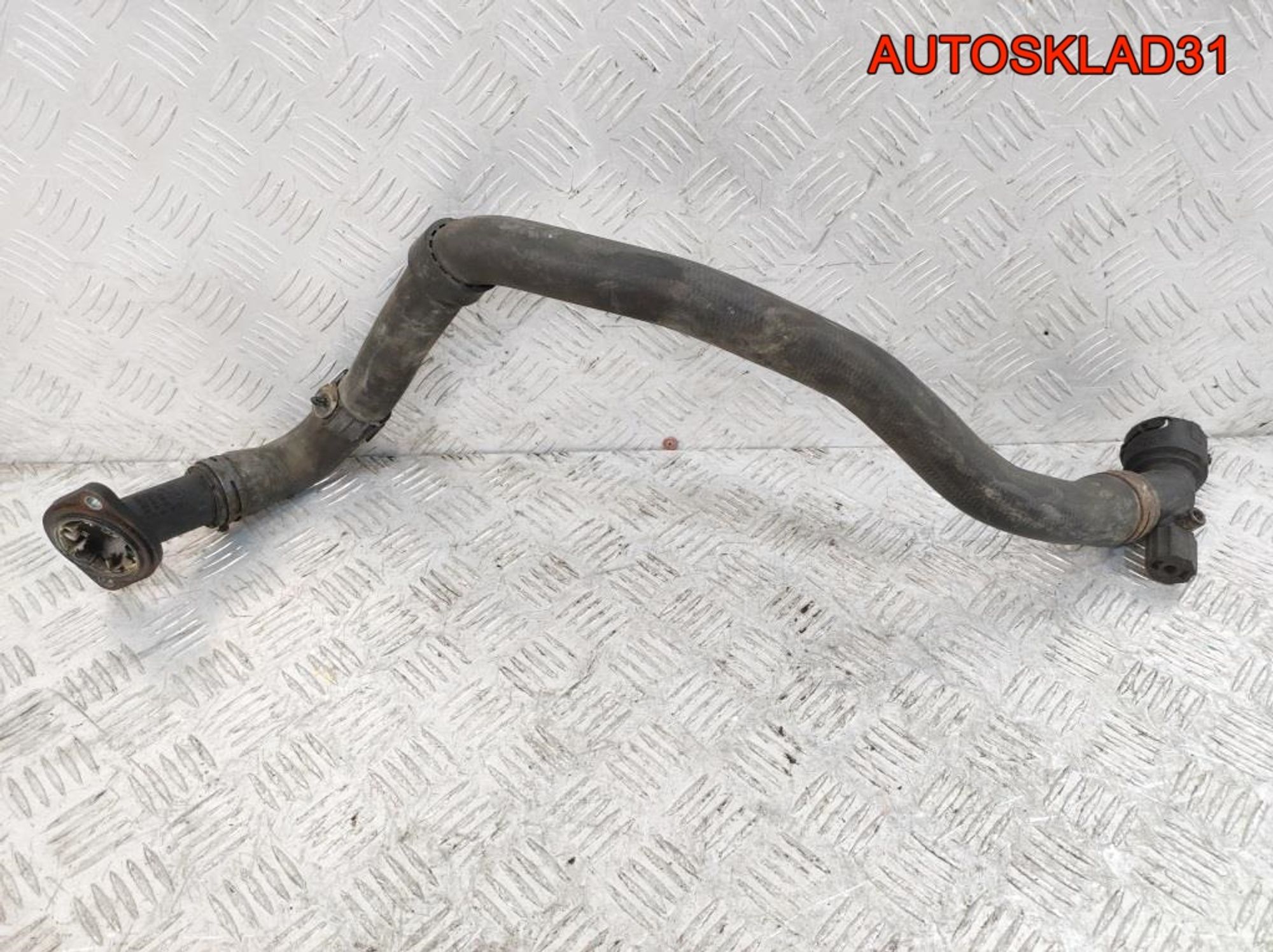 Патрубок радиатора Skoda Fabia 2 1,4 Дизель 6Q0122051BH, 1000 рублей, Дубовое