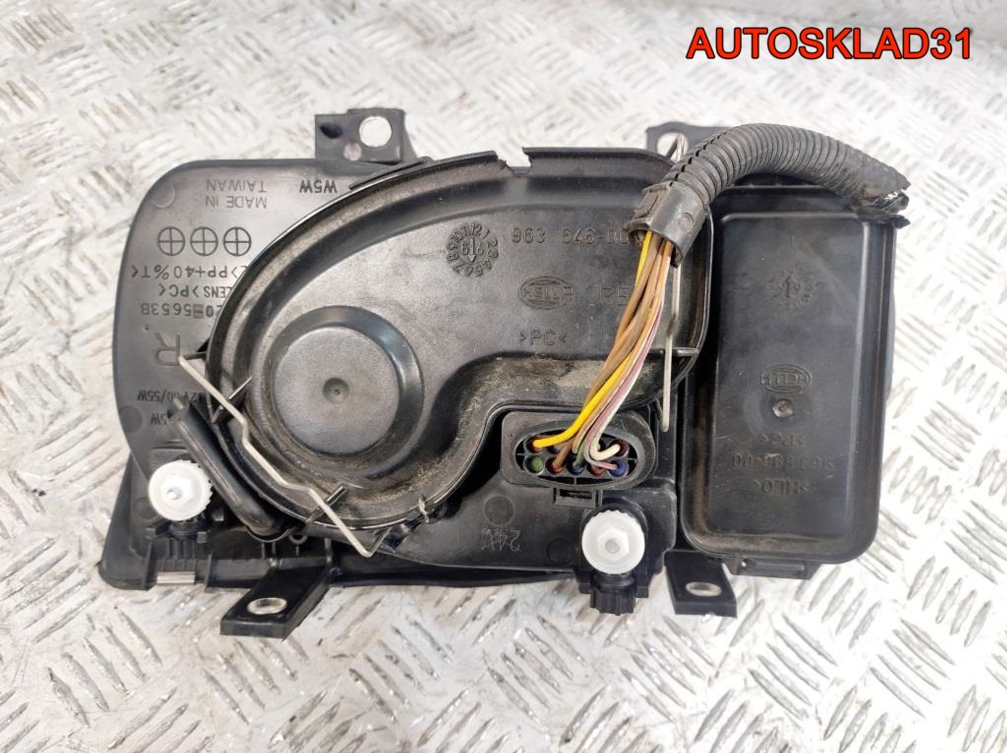 Фара правая Taiwan Volkswagen Bora 205653B, 6500 рублей, Дубовое