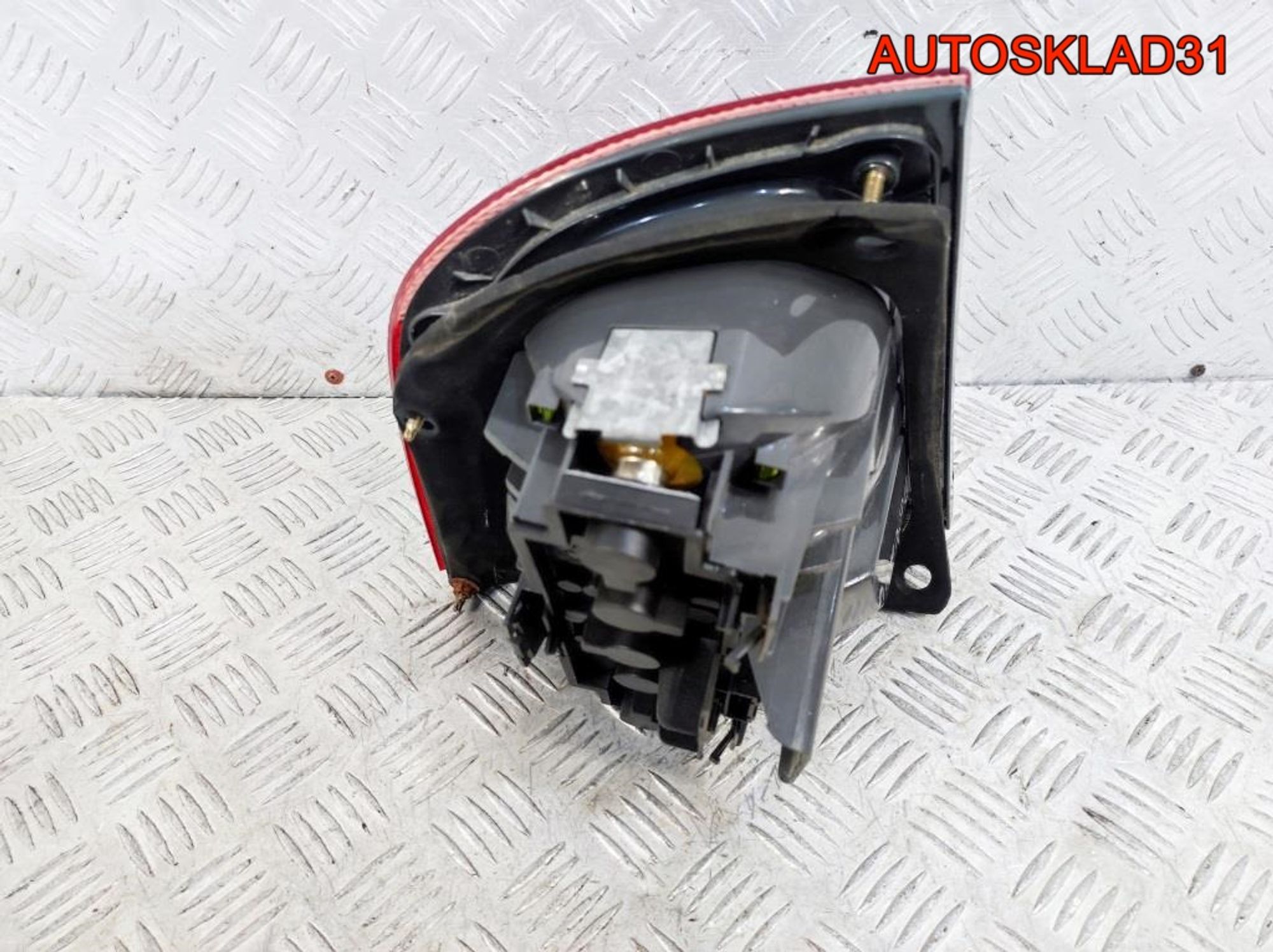Фонарь задний правый Skoda Octavia A4 1U6945096, 2900 рублей, Дубовое