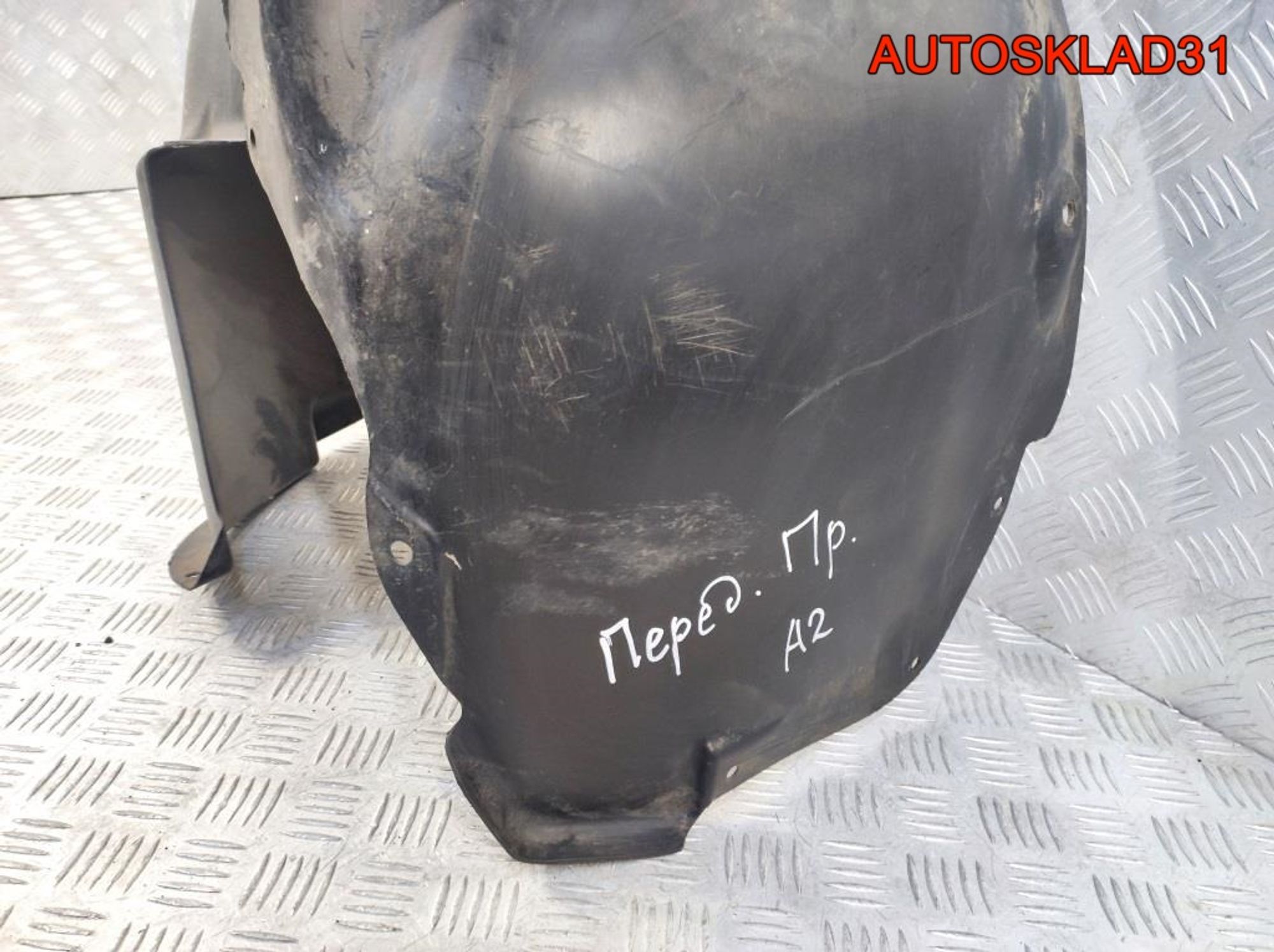 Локер передний правый Audi A2 8Z0821172C, 4100 рублей, Дубовое