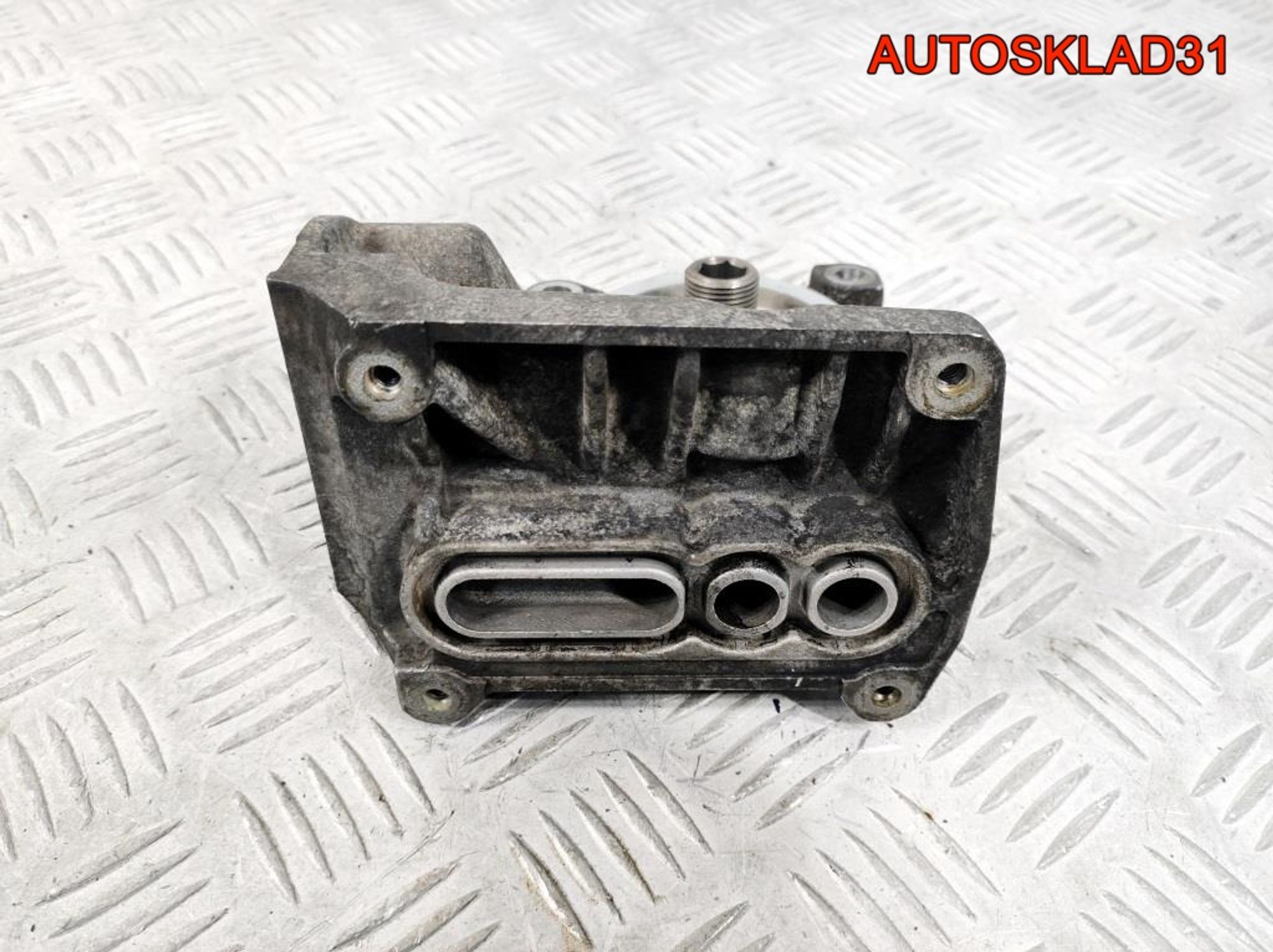 Корпус масляного фильтра Ford Galaxy 4M5Q6B624B, 900 рублей, Дубовое