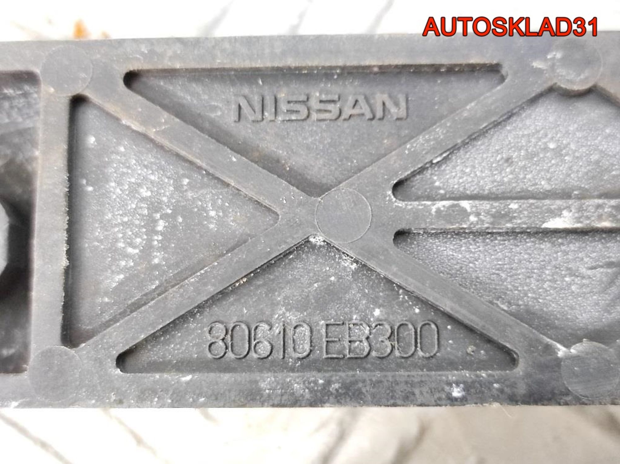 Кронштейн ручки двери перед правой Nissan Qashqai, 900 рублей, Дубовое