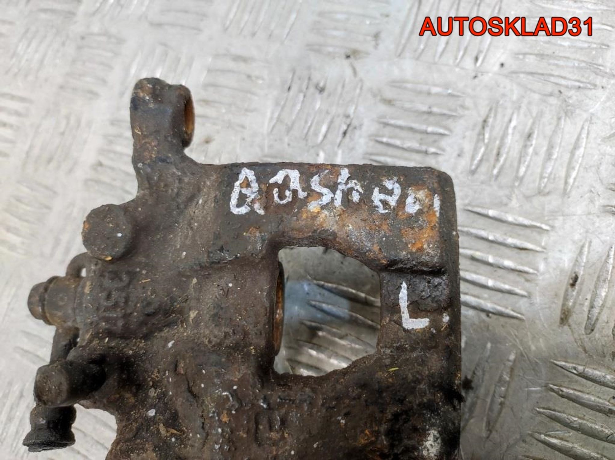 Суппорт тормозной задний левый Nissan Qashqai Nissan Qashqai J10, 3200 рублей, Дубовое