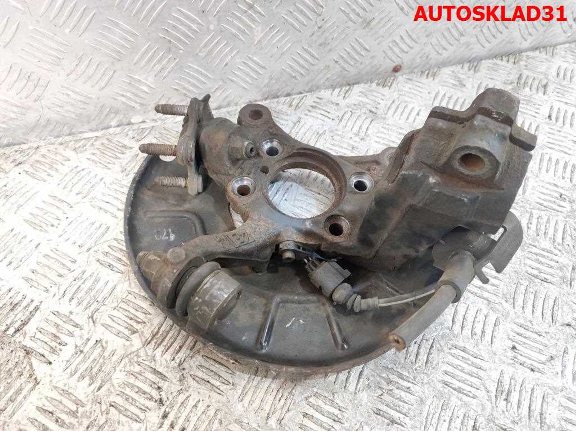 Кулак поворотный перед правый VW Golf 5 1K0407256AA, 2500 рублей, Дубовое
