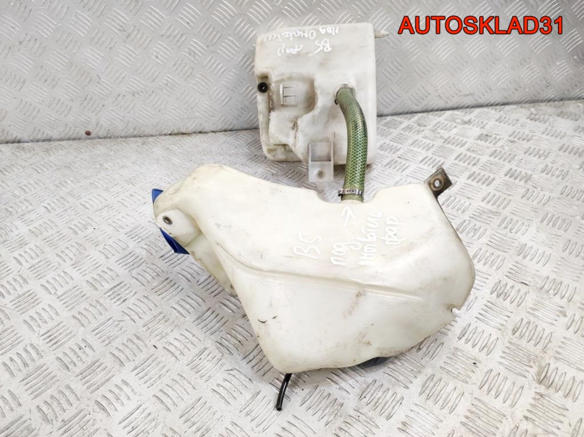 Бачок омывателя Комплект VW Passat B5 3B0955453Q, 4000 рублей, Дубовое