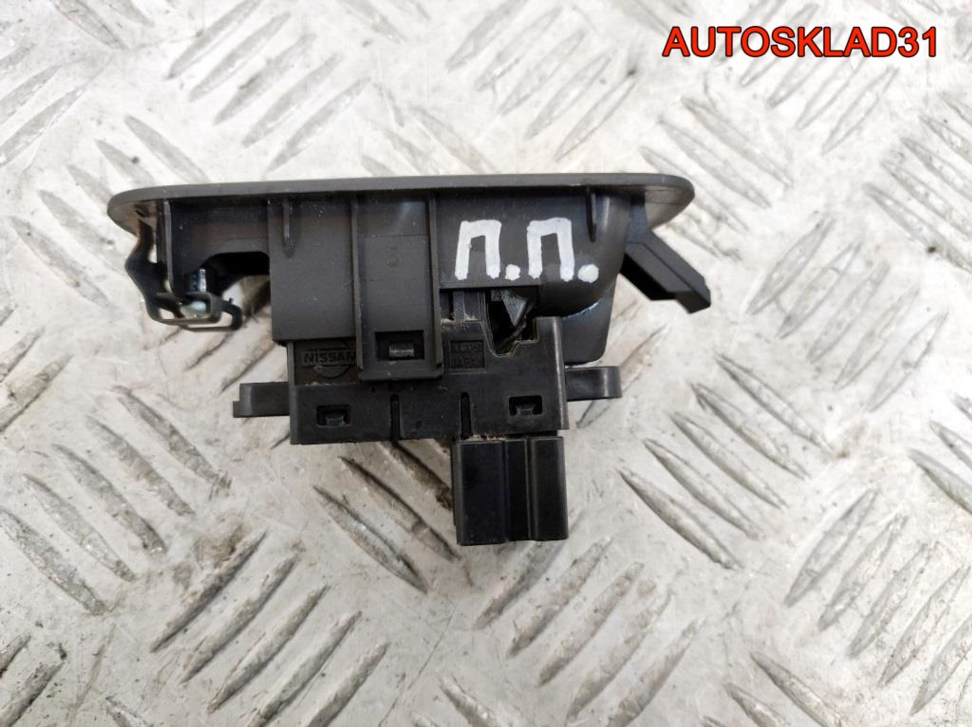 Кнопка стеклоподъемника Nissan Qashqai 25411JD000, 600 рублей, Дубовое