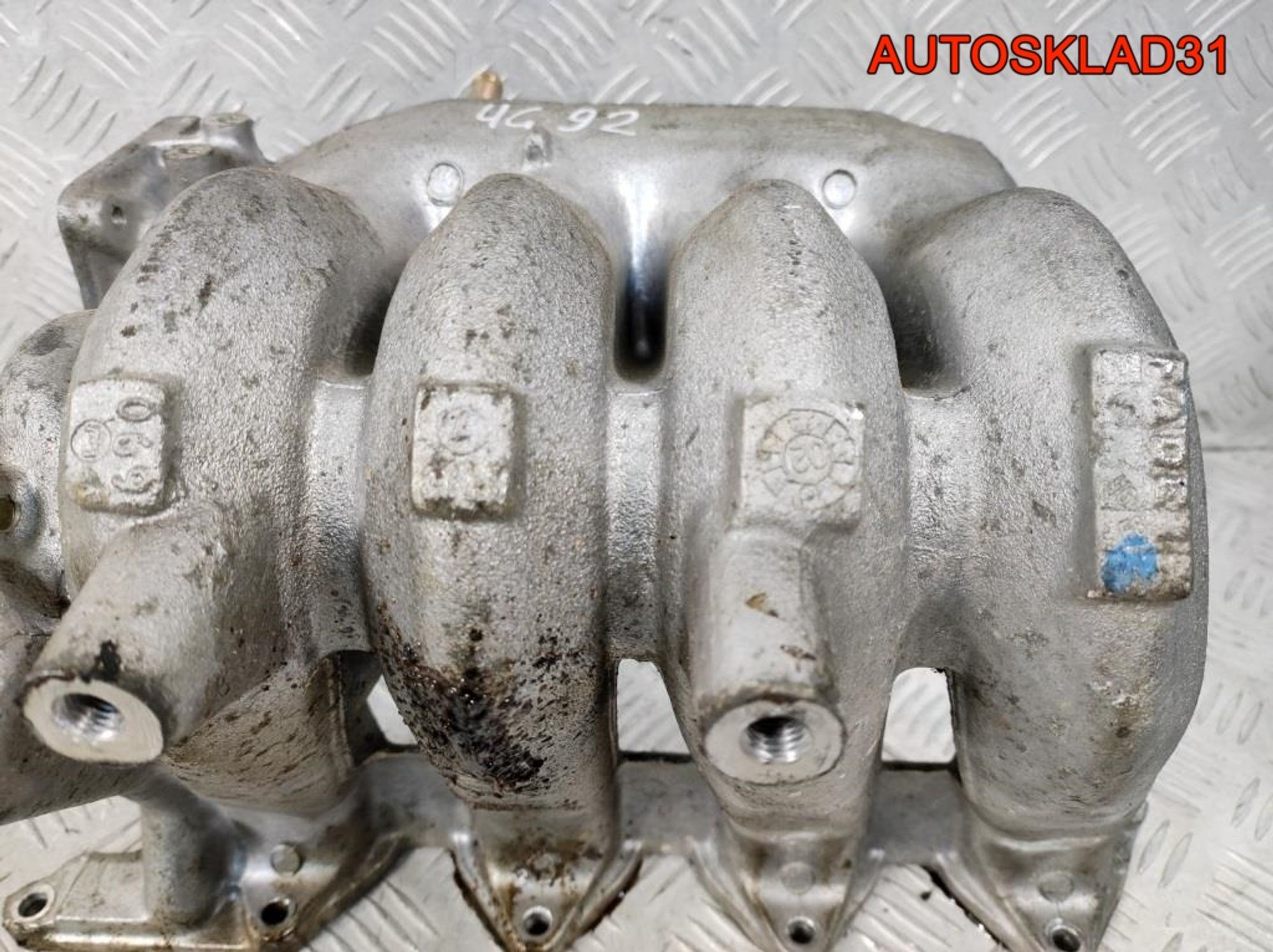 Коллектор впускной Mitsubishi Carisma DA 1,6 4G92, 1400 рублей, Дубовое