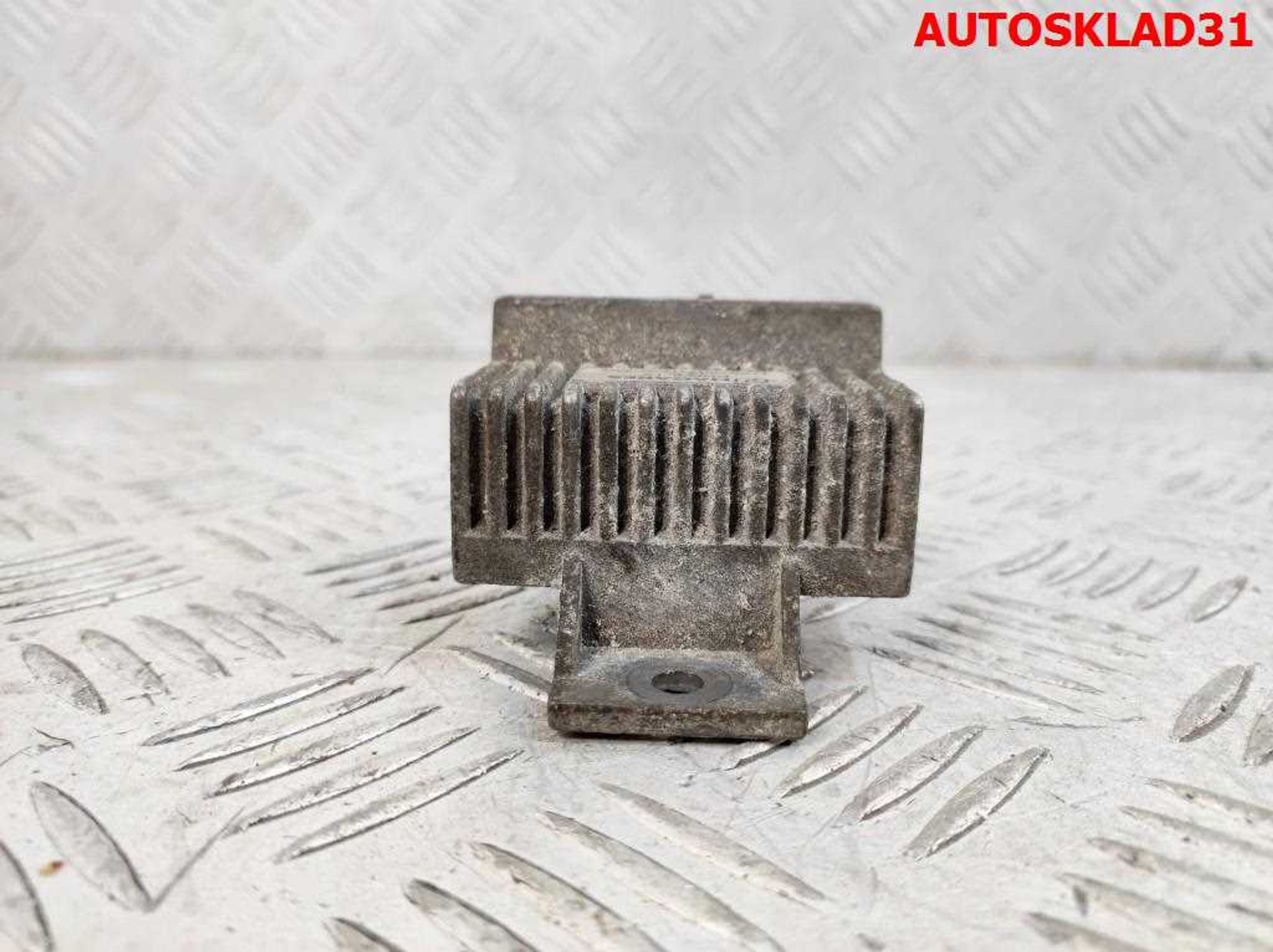 Реле свечей накаливания Renault Megane 2 1,5 K9K 110678071R, 4000 рублей, Дубовое