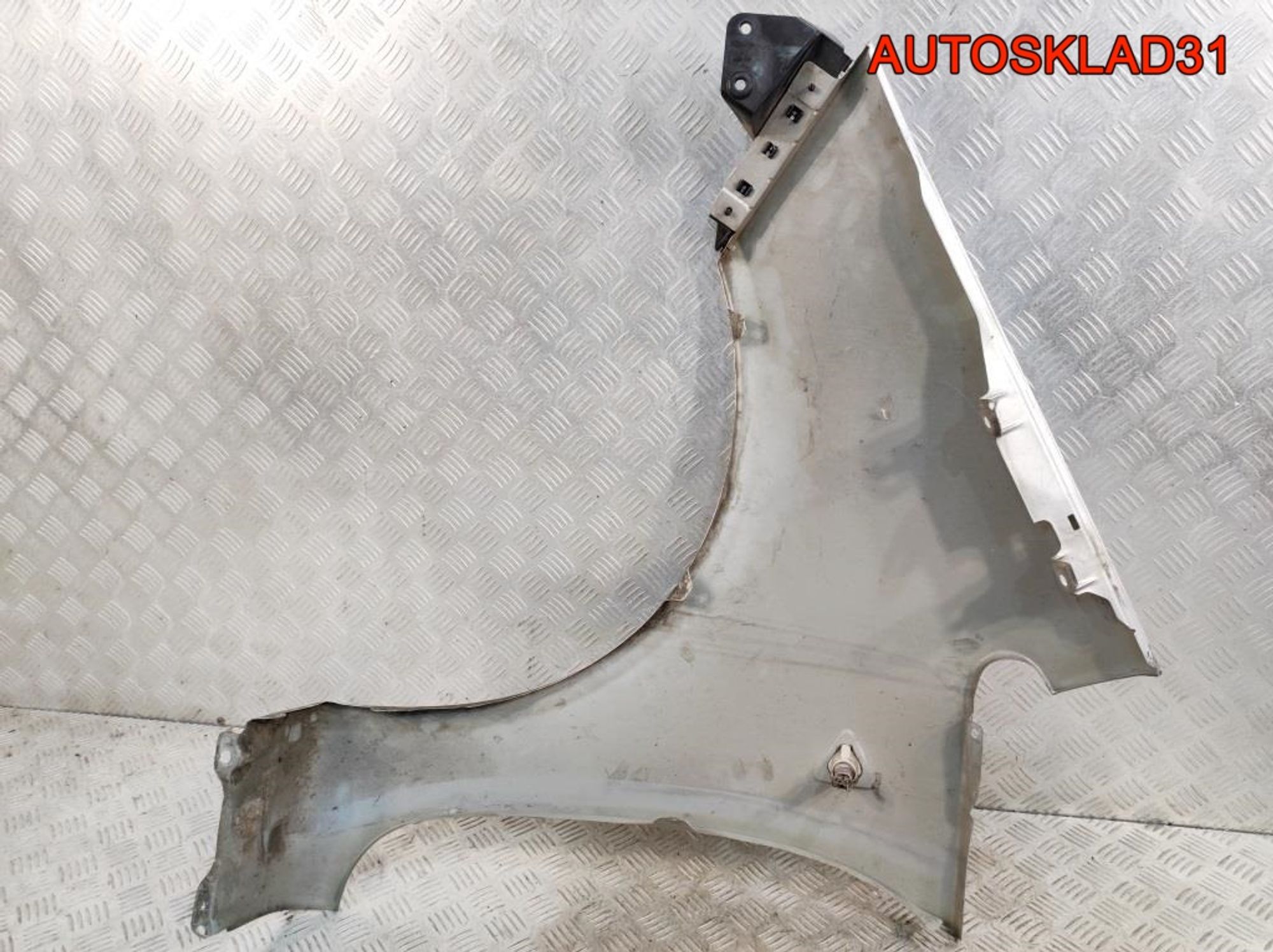 Крыло переднее правое три двери Mitsubishi Colt Z3 MN161904, 4500 рублей, Дубовое