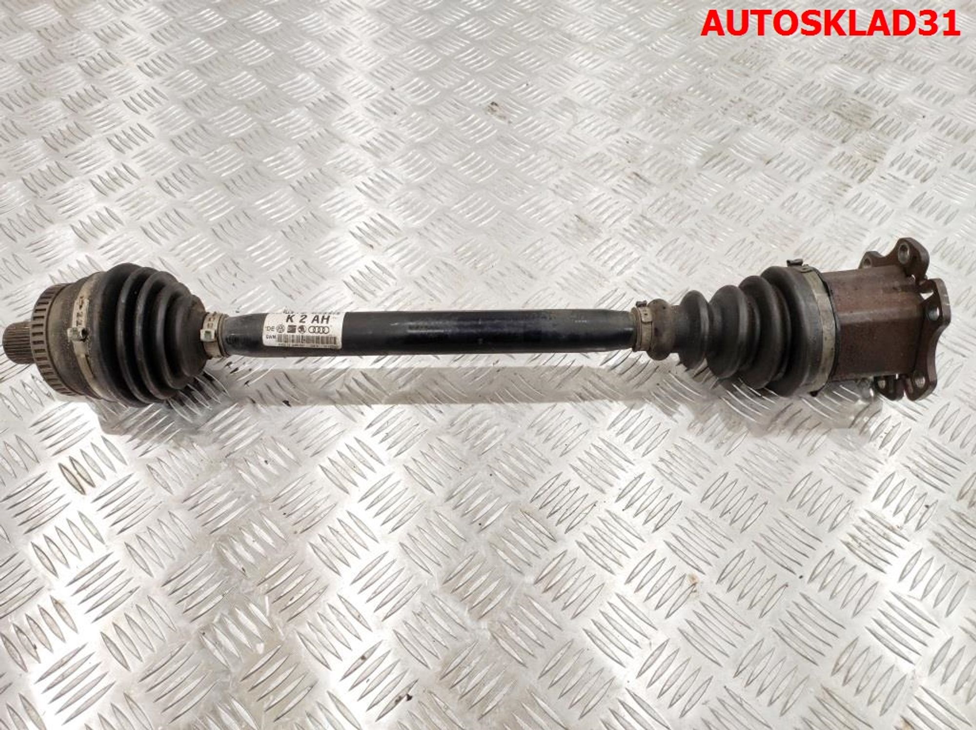 Полуось передняя правая Audi A4 B6 2.0 ALT Бензин МКПП 8E0407272AH, 5000 рублей, Дубовое