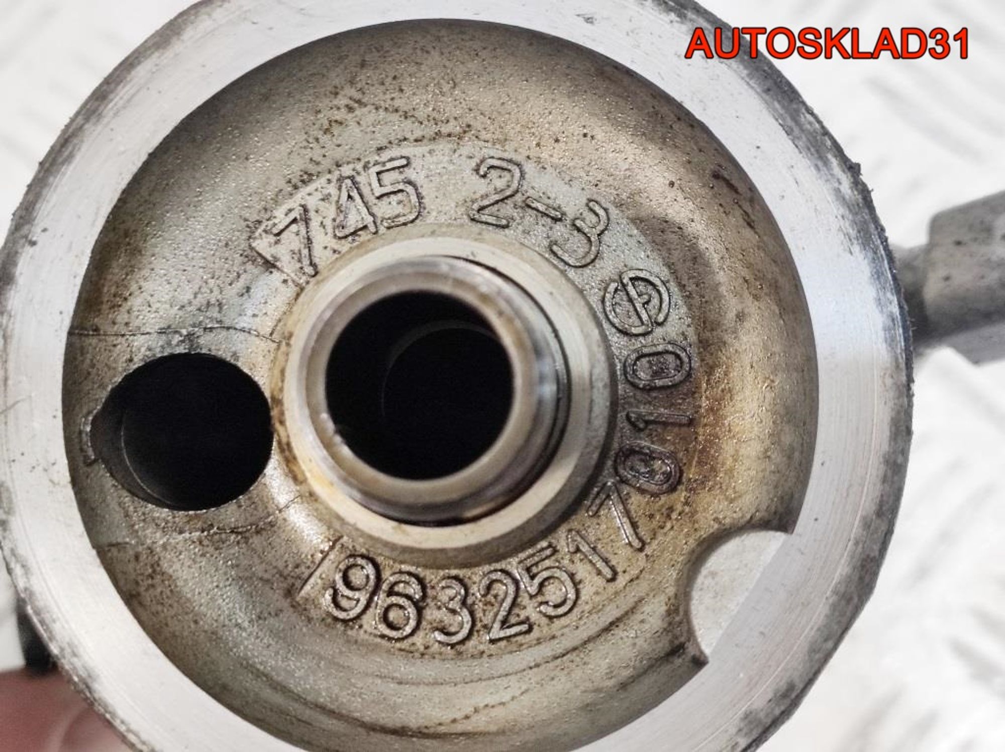 Кронштейн масляного фильтра Citroen C5 9632517010, 1400 рублей, Дубовое