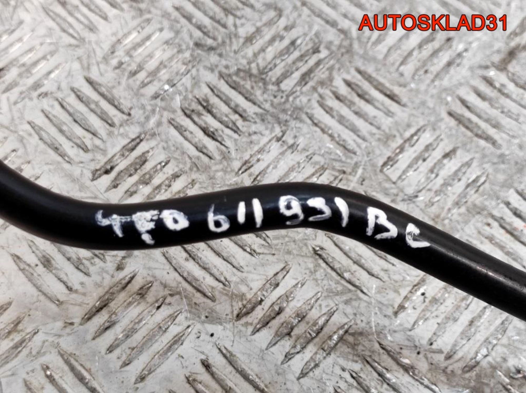 Трубка вакуумная Audi A6 C6 2,4 BDW Бензин 4F0611931BC, 1000 рублей, Дубовое