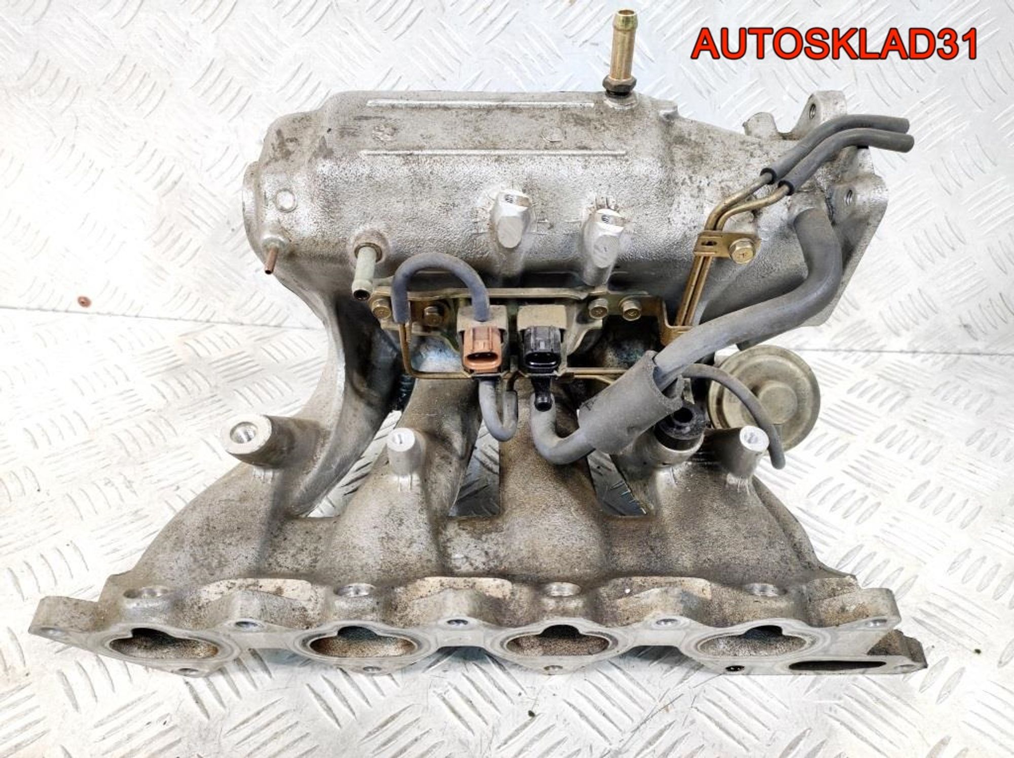 Коллектор впускной Mitsubishi Carisma DA 1,6 4G92, 1400 рублей, Дубовое