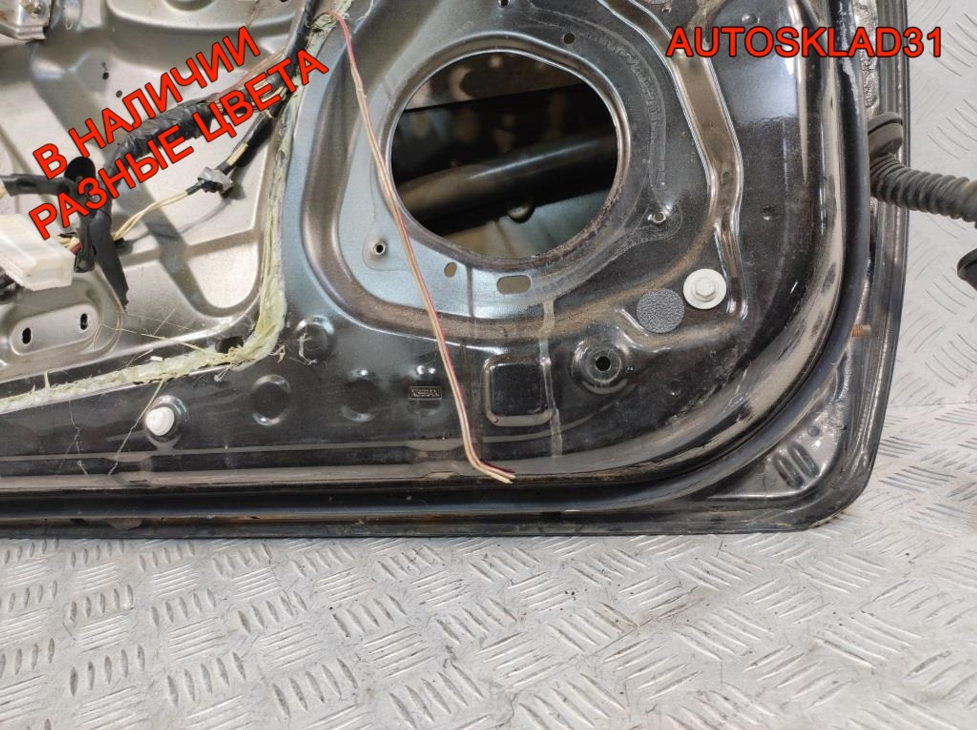 Дверь передняя левая Nissan Note E11 H01019U0M0, 12200 рублей, Дубовое