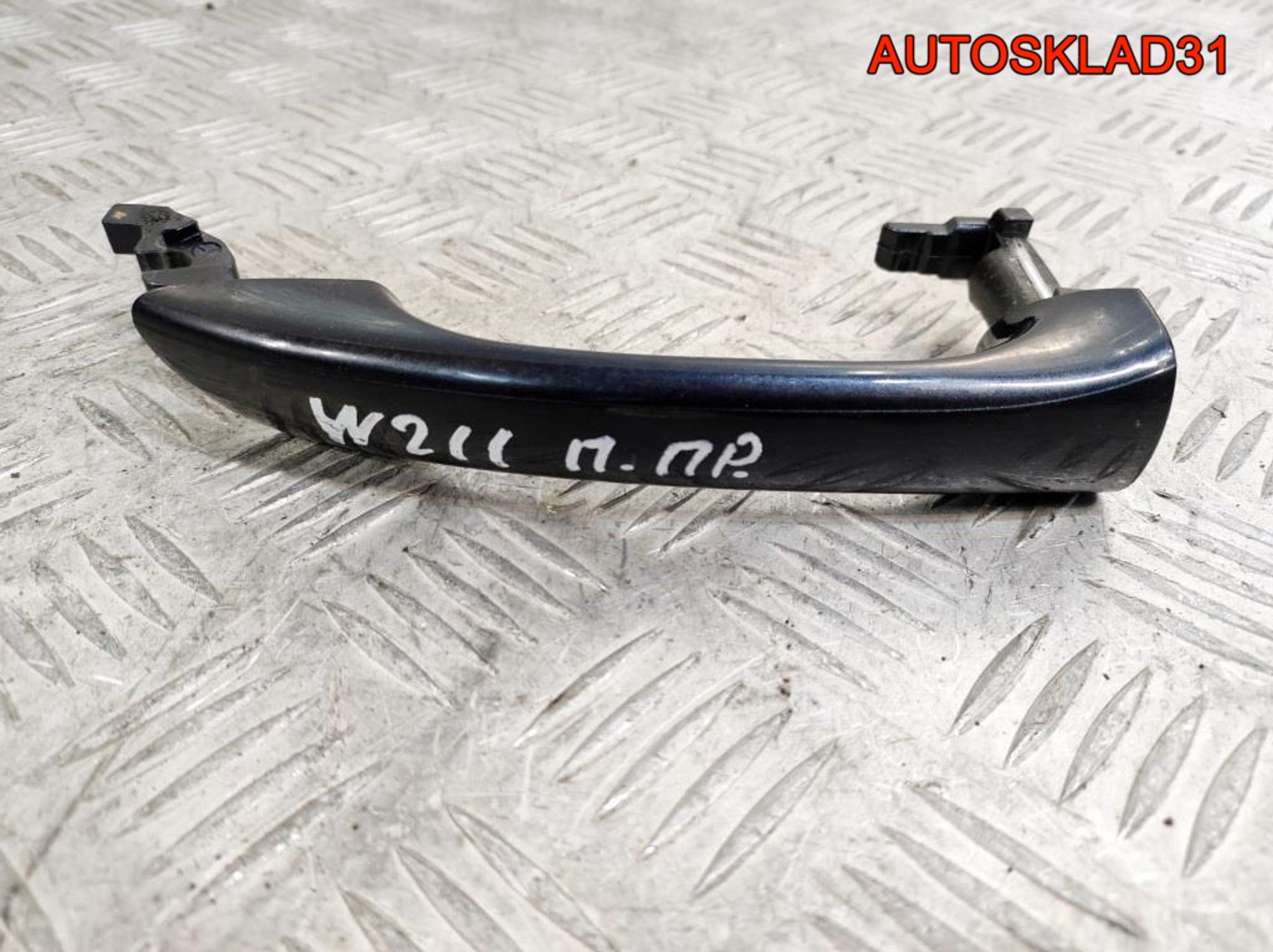 Ручка двери передняя правая Mercedes W211 A2117601670, 500 рублей, Дубовое