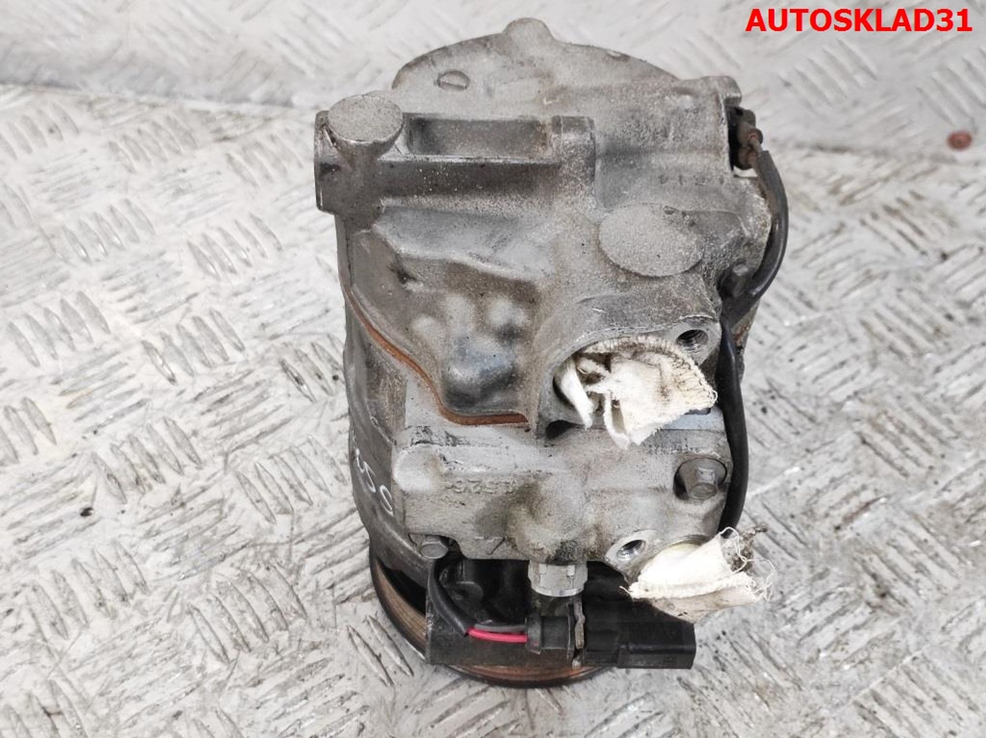 Компрессор кондиционера Audi A4 B6 8E0260805S, 10000 рублей, Дубовое