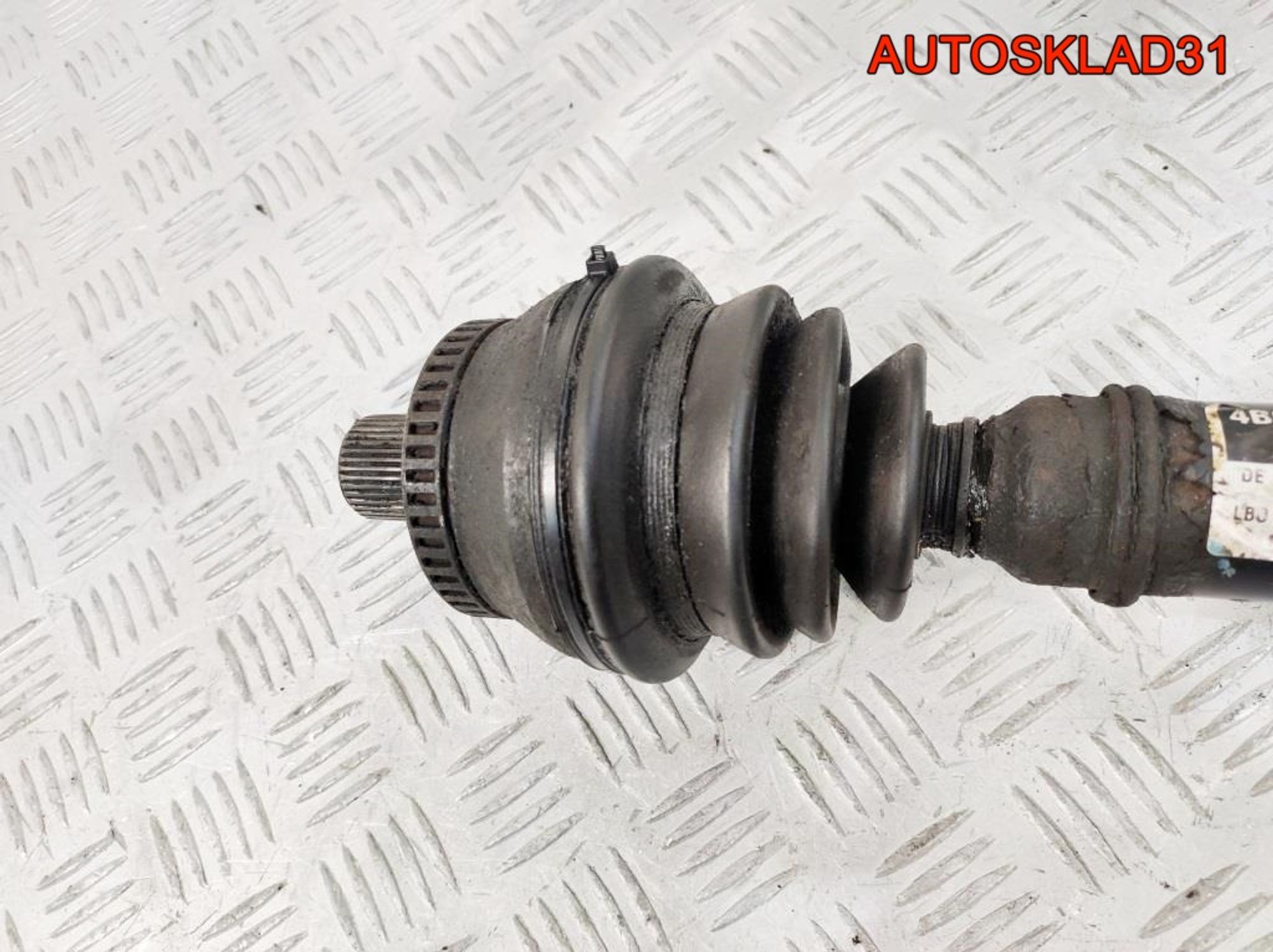Полуось передняя левая АКПП Audi A6 C5 4B0407271F, 3200 рублей, Дубовое