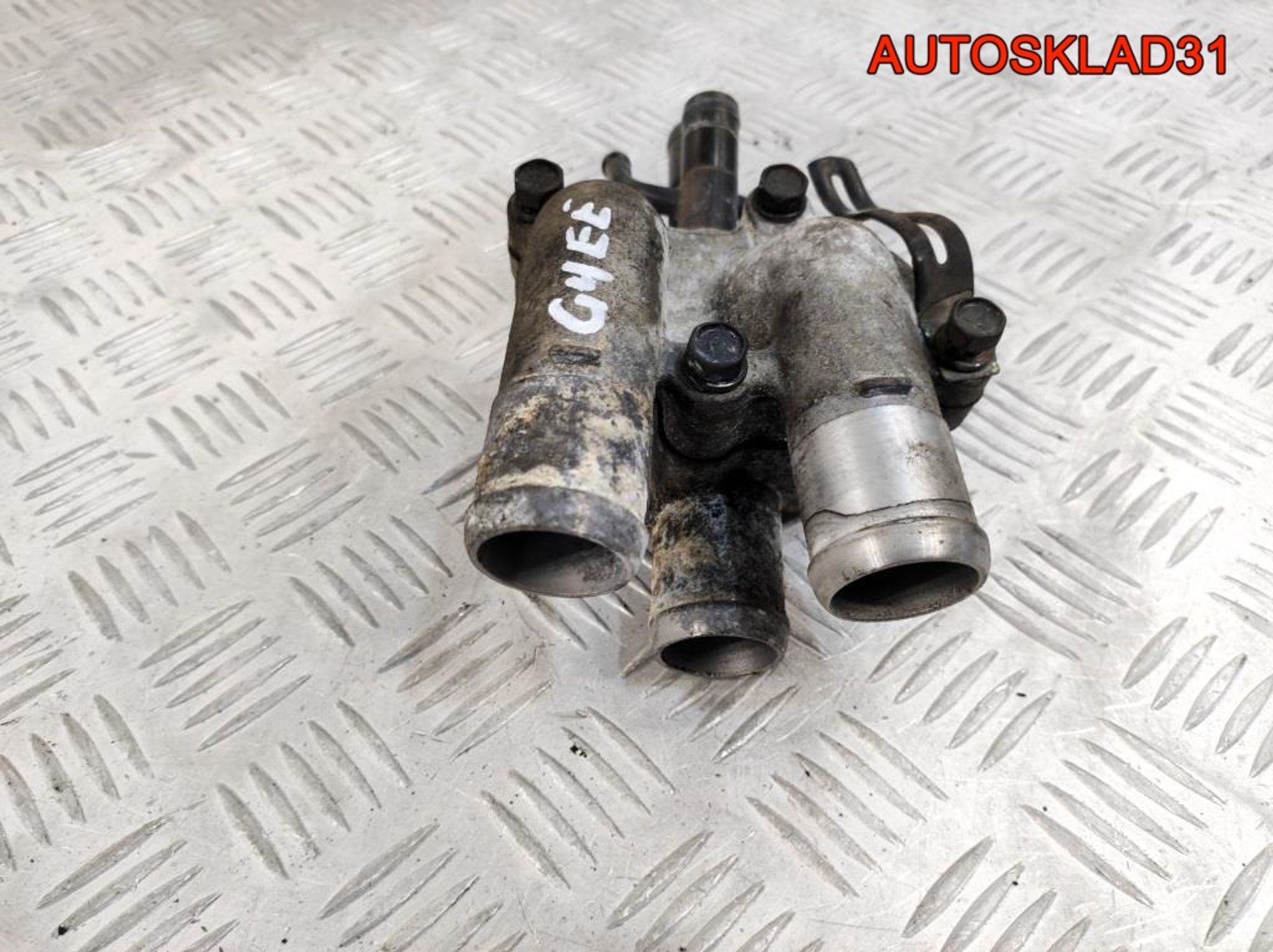 Корпус термостата Hyundai Getz 1,4 G4EE 2560026100, 1700 рублей, Дубовое