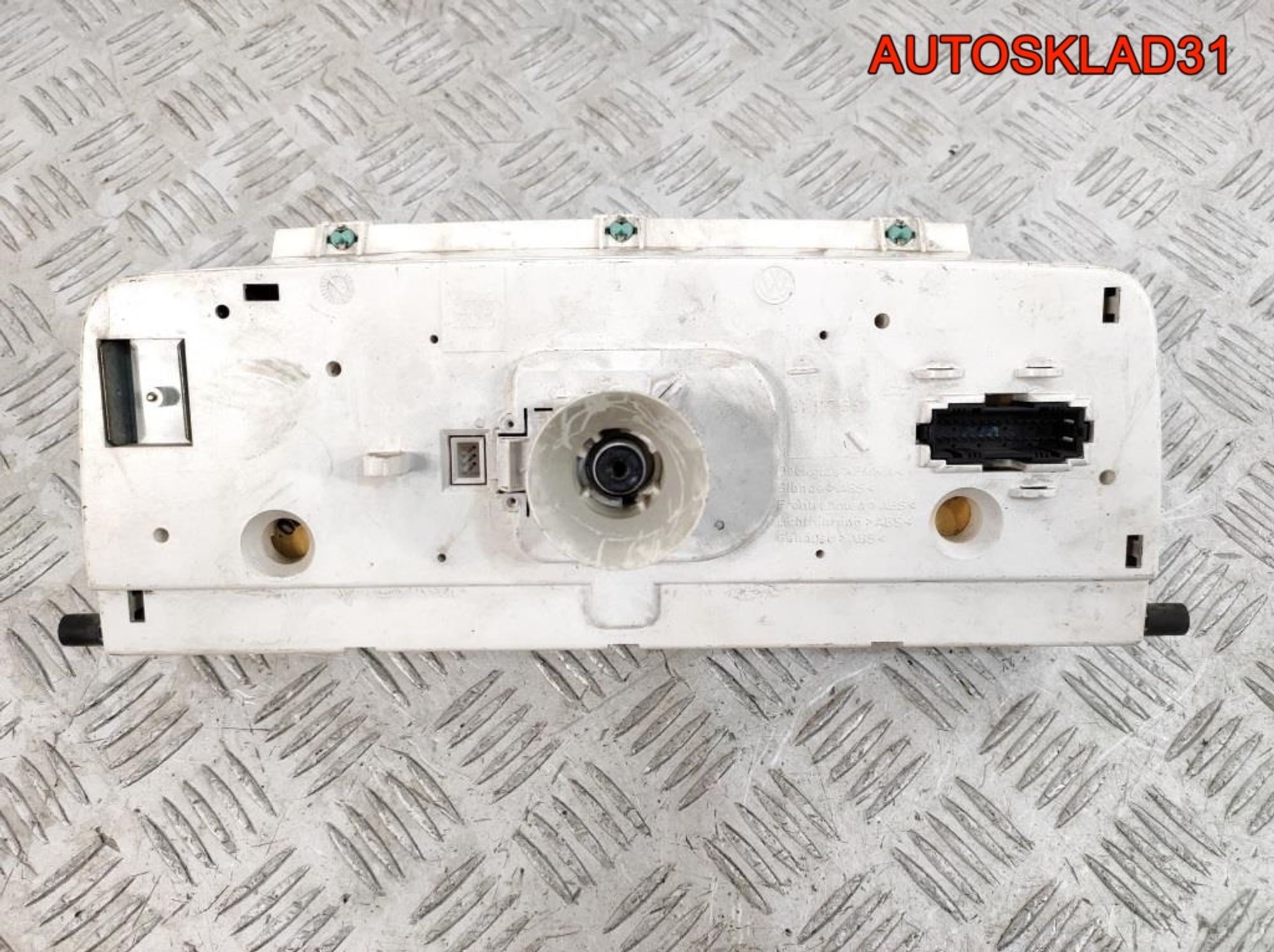 Панель приборов VW Passat B3 357919033GP Бензин, 12000 рублей, Дубовое