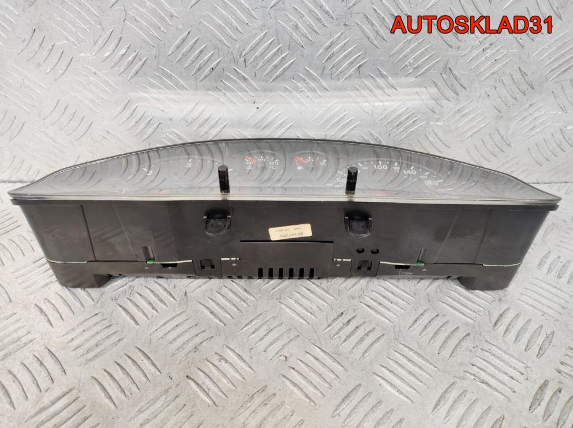Панель приборов Audi A4 B5 2,5 Дизель 8D0920931TX, 9900 рублей, Дубовое