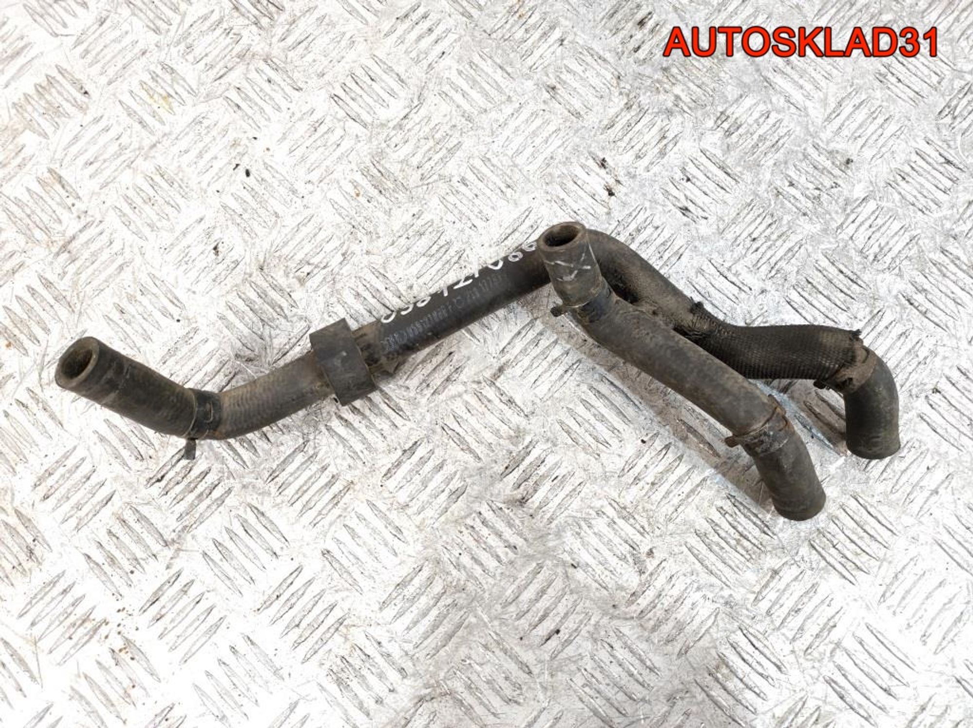 Шланг системы охлаждения Audi A4 B5 1,9 Дизель 038121086F, 1000 рублей, Дубовое