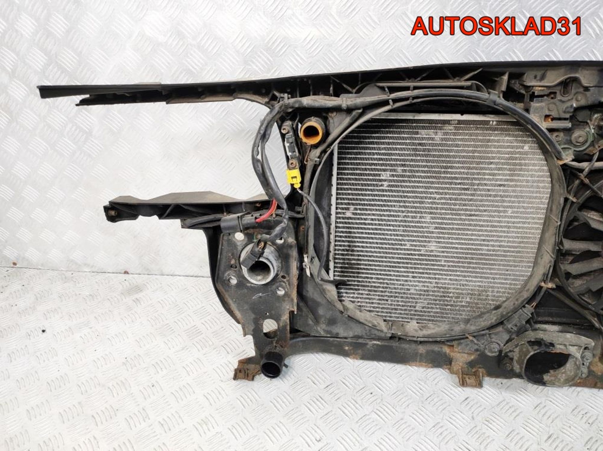 Панель передняя в сборе Audi A4 B6 2,5 Дизель 8E0805594A, 20000 рублей, Дубовое