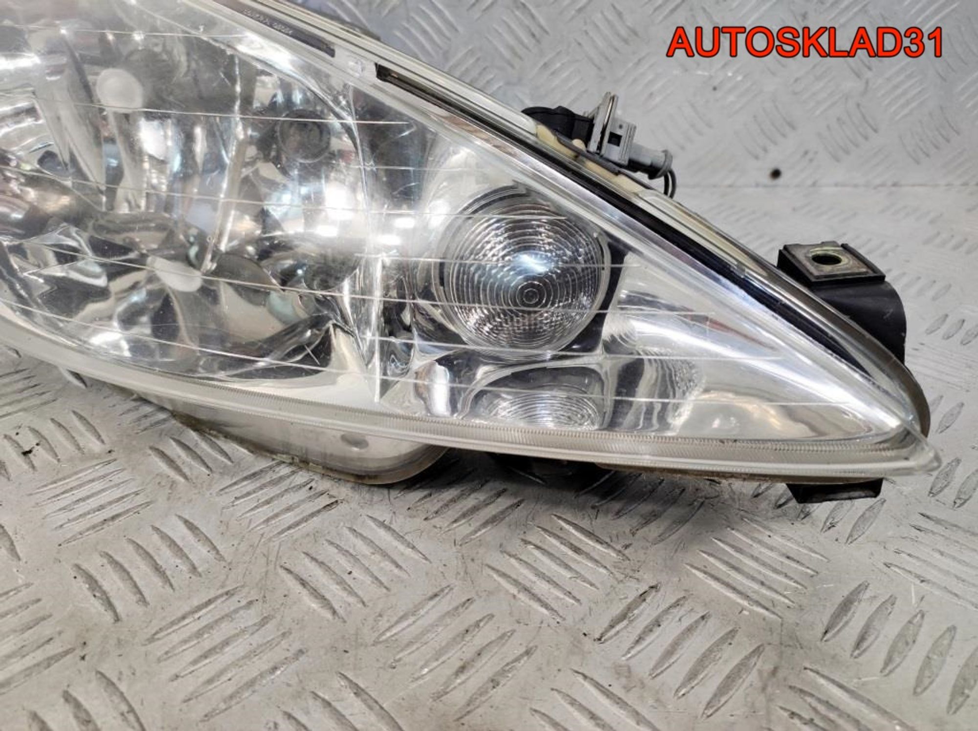 Фара правая Peugeot 206 9628666780, 5000 рублей, Дубовое