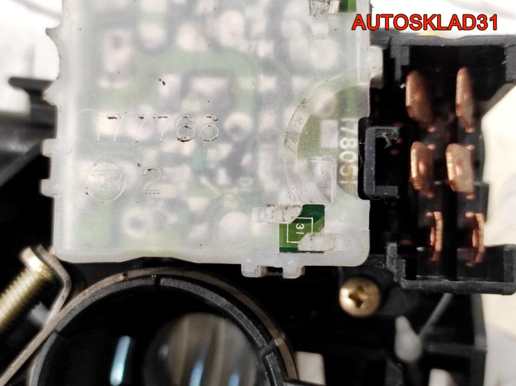 Переключатель подрулевой Mazda 626 GD 177698, 1500 рублей, Дубовое