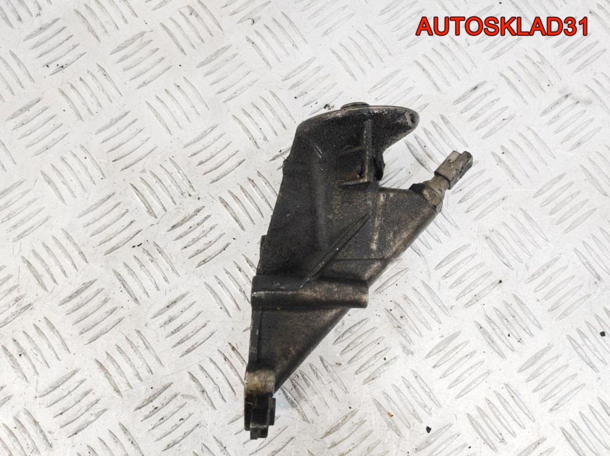 Кронштейн масляного фильтра Citroen C5 9632517010, 1400 рублей, Дубовое