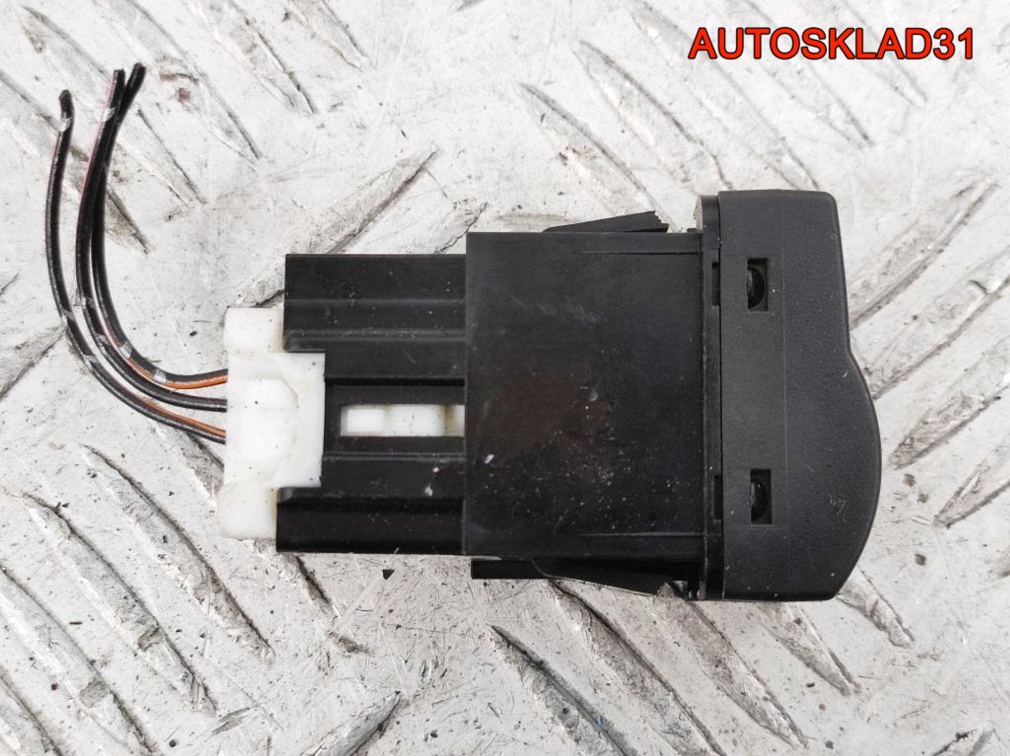 Кнопка Mazda 3 BK BP4K55225, 300 рублей, Дубовое