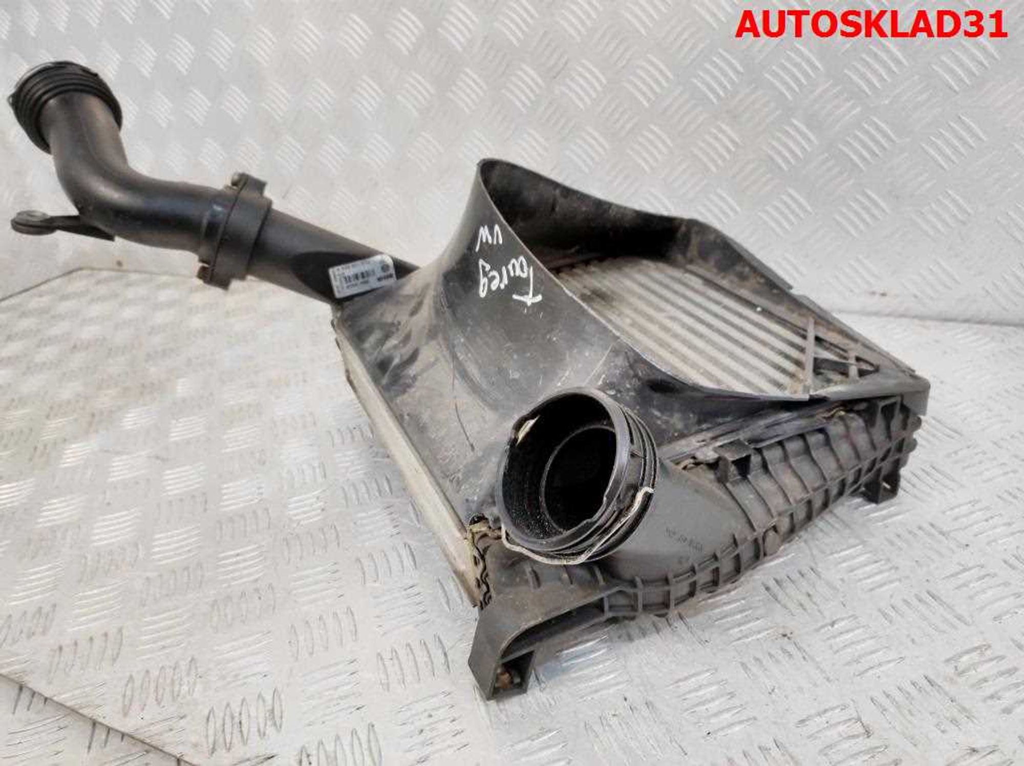 Интеркулер правый Volkswagen Touareg 7L0145804A, 5000 рублей, Дубовое