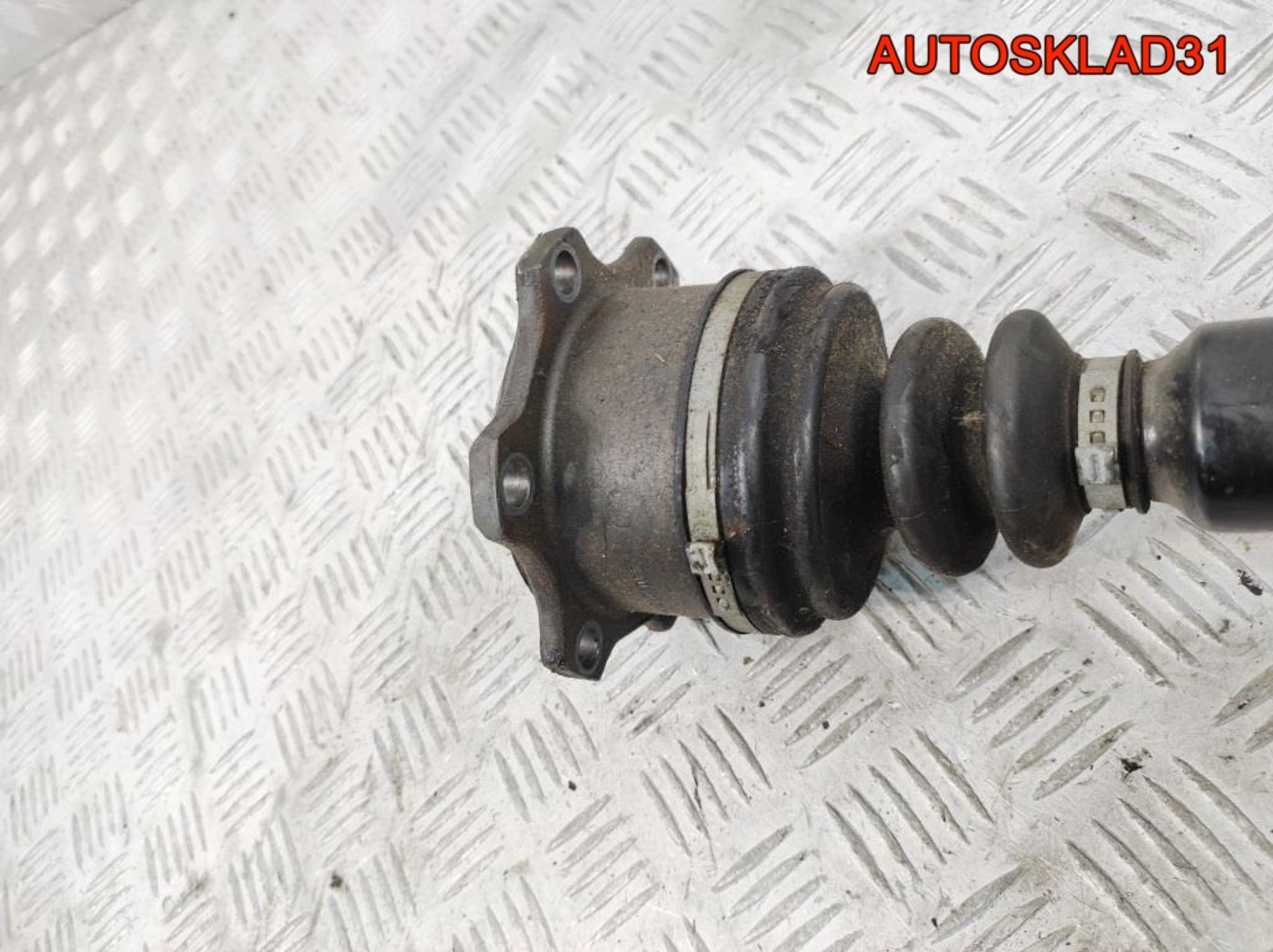 Полуось передняя левая АКПП VW Passat B5 8D0407271BE, 4100 рублей, Дубовое