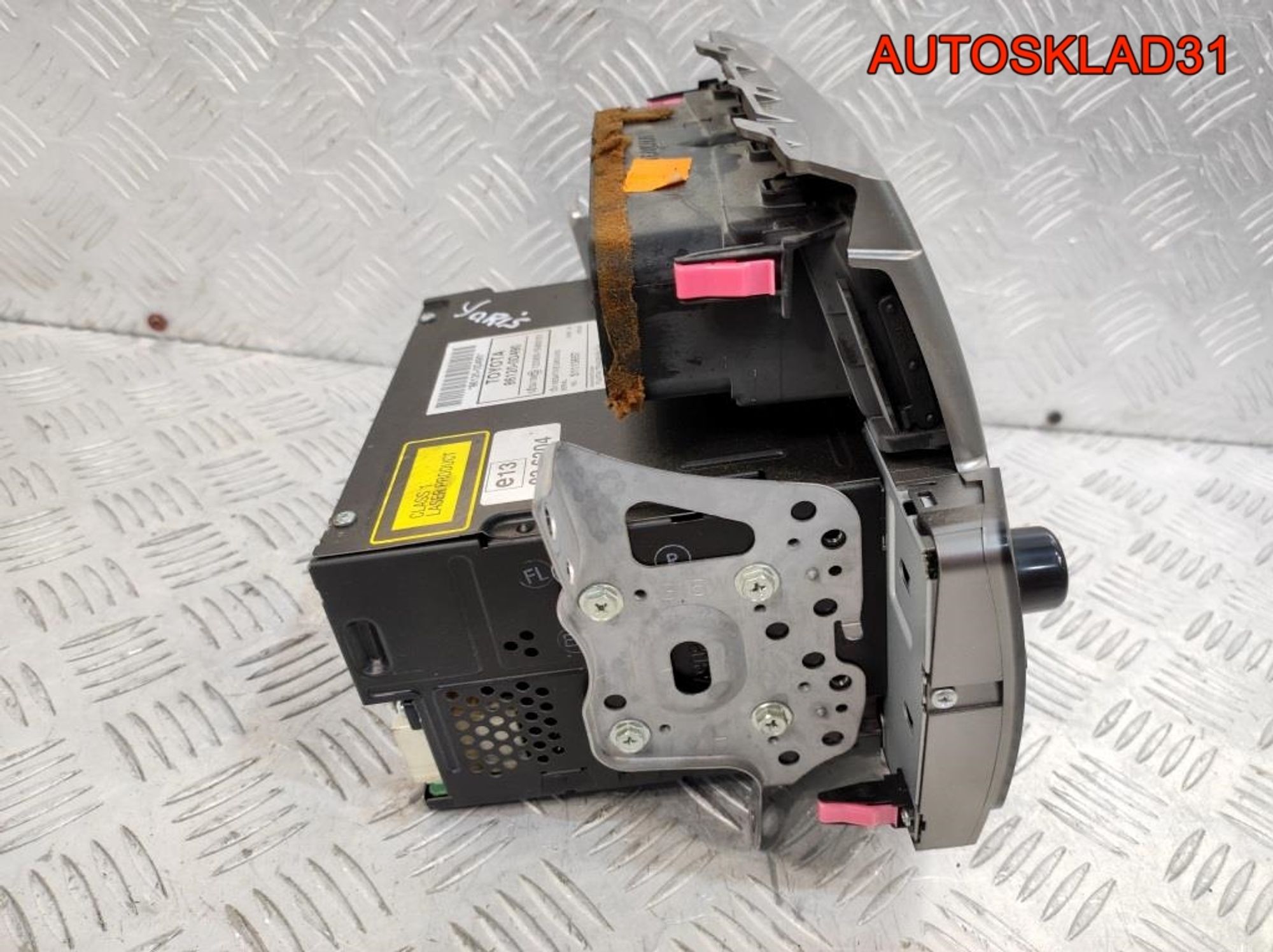 Магнитола Toyota Yaris 2 861200D490, 2500 рублей, Дубовое