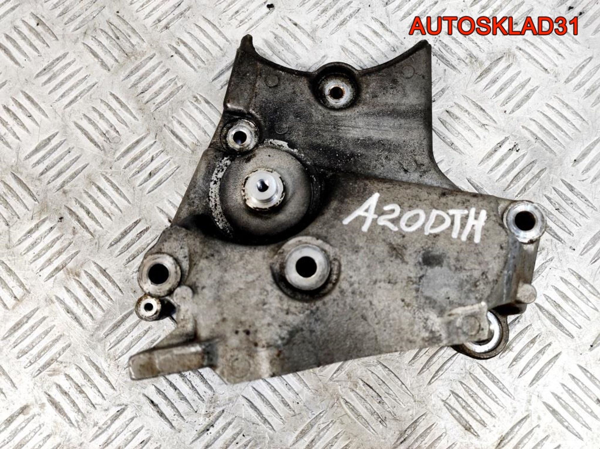 Кронштейн двигателя правый Opel Insignia 55566020, 900 рублей, Дубовое