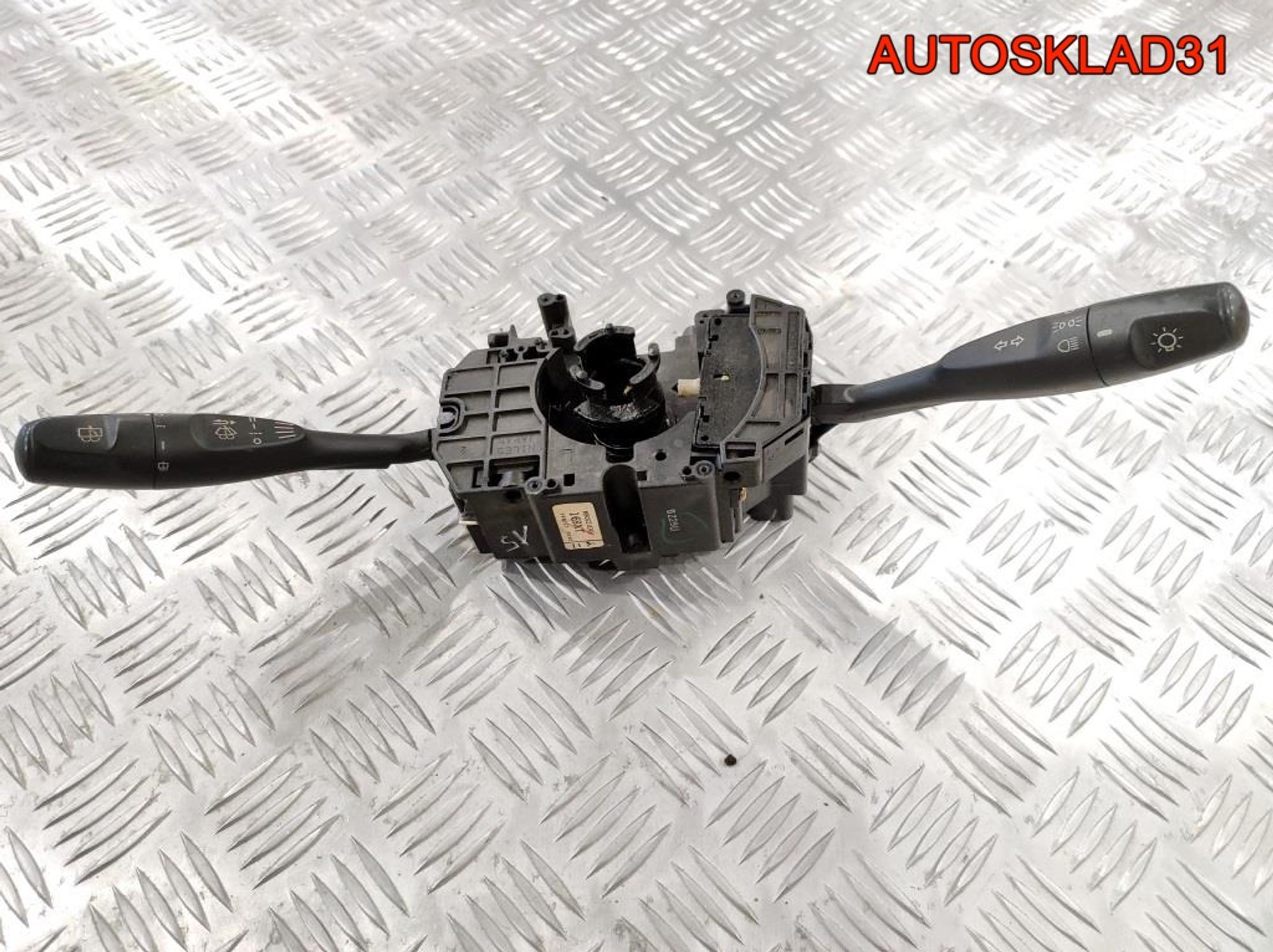 Переключатель подрулевой Mitsubishi Colt CJ M80G21E90, 2500 рублей, Дубовое