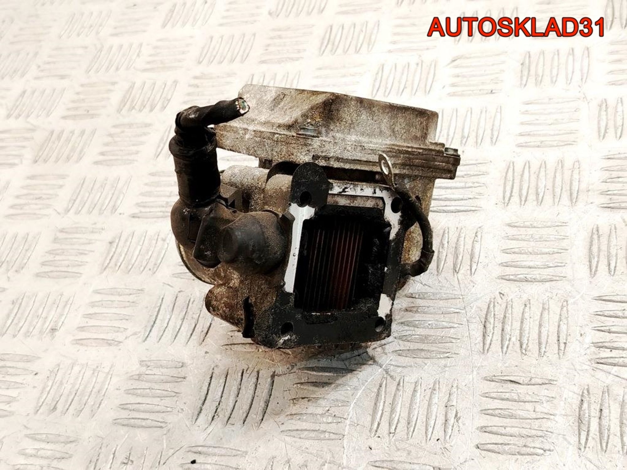 Заслонка дроссельная Hyundai i30 1,6 Дизель 351002A750, 2000 рублей, Дубовое