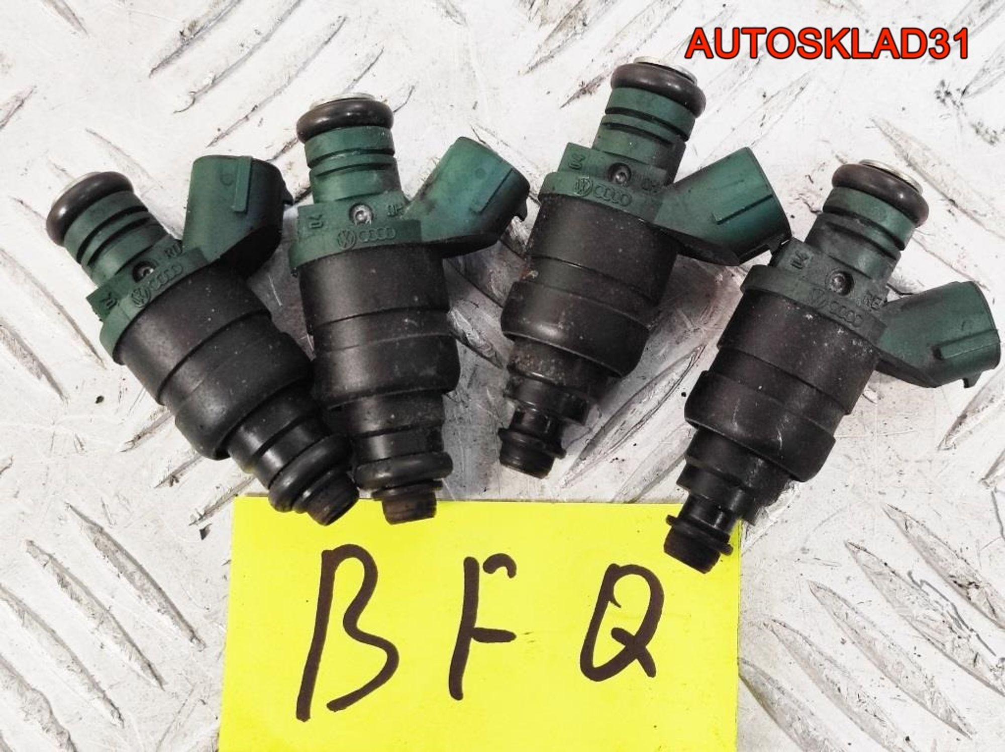 Форсунка топливная VW Golf 4 1,6 BFQ 037906031AL, 900 рублей, Дубовое