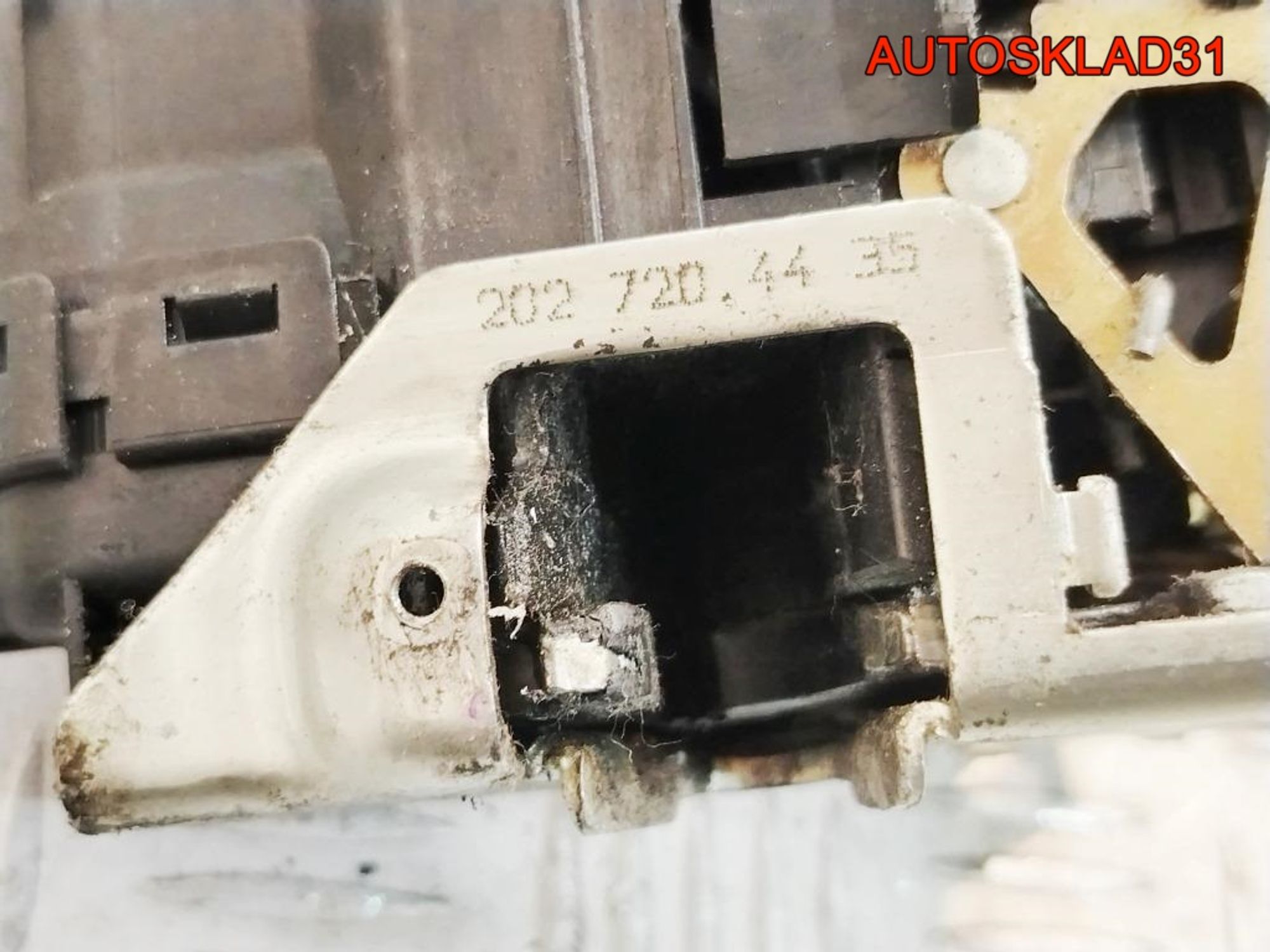 Замок двери передней правой Mercedes Benz W210 A2027204435, 1000 рублей, Дубовое