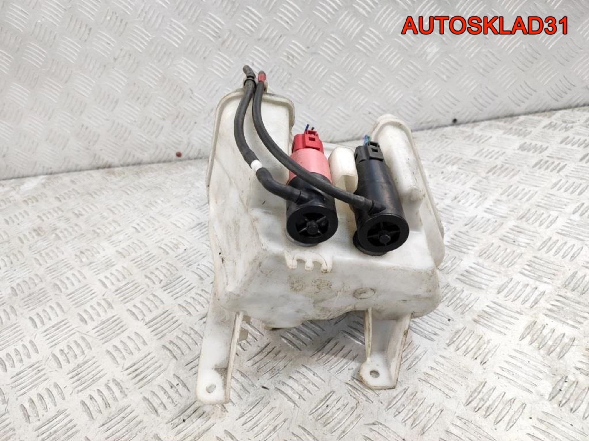Бачок омывателя Toyota Yaris 2 853100D060, 2000 рублей, Дубовое