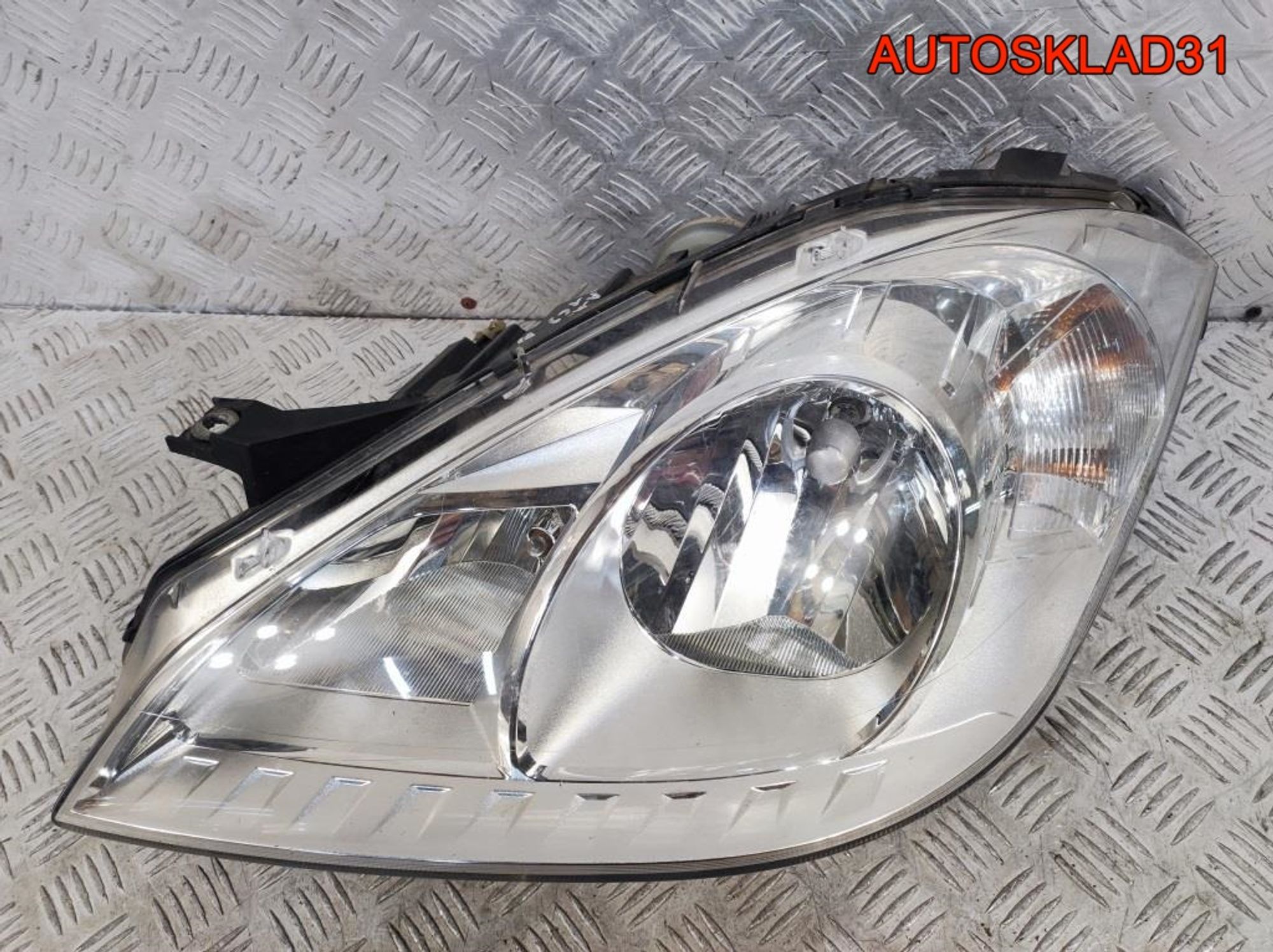 Фара левая Mercedes-Benz W169 A1698205761, 8100 рублей, Дубовое