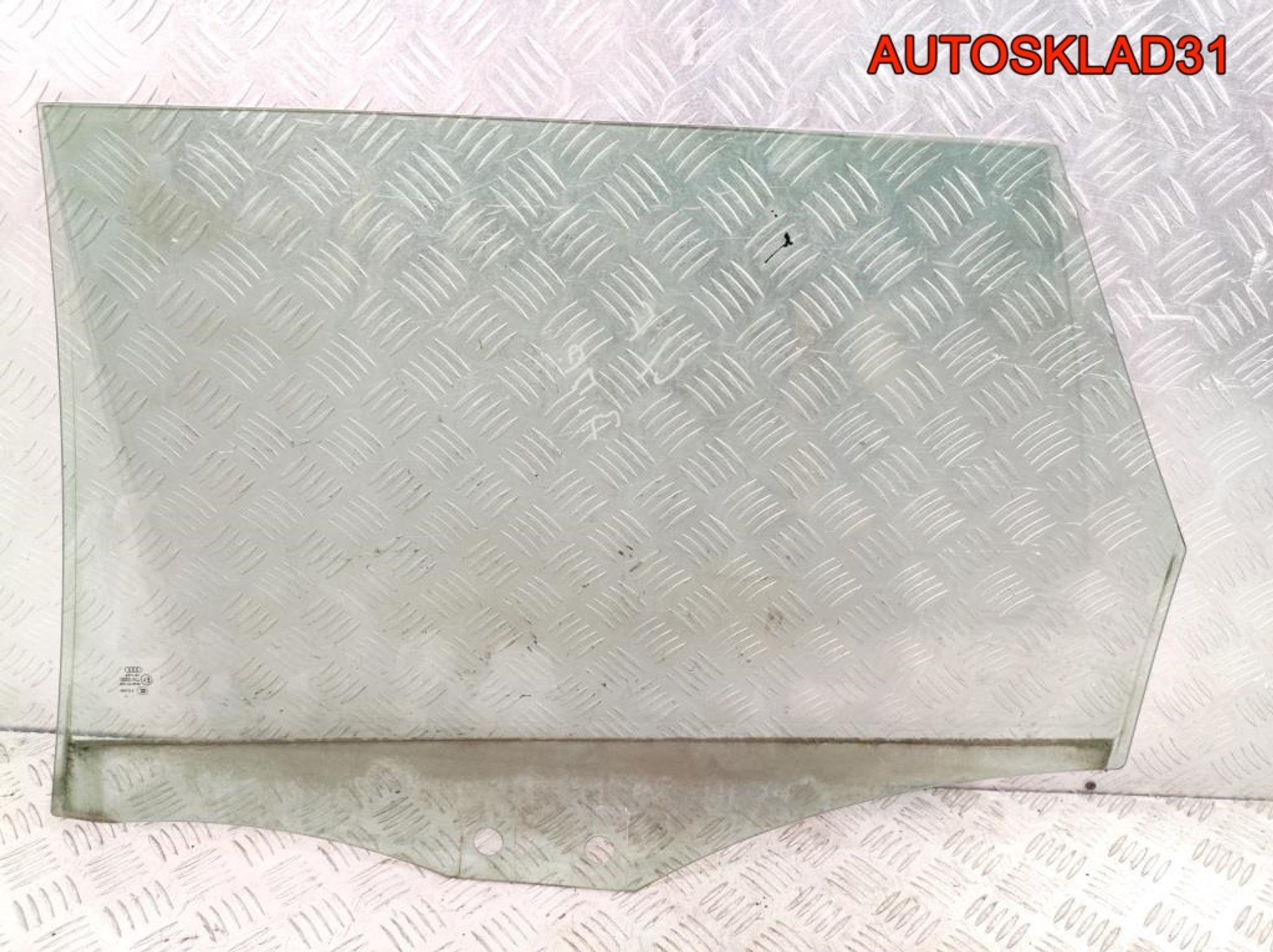 Стекло двери задней правой Audi A6 C6 Универсал, 1100 рублей, Дубовое