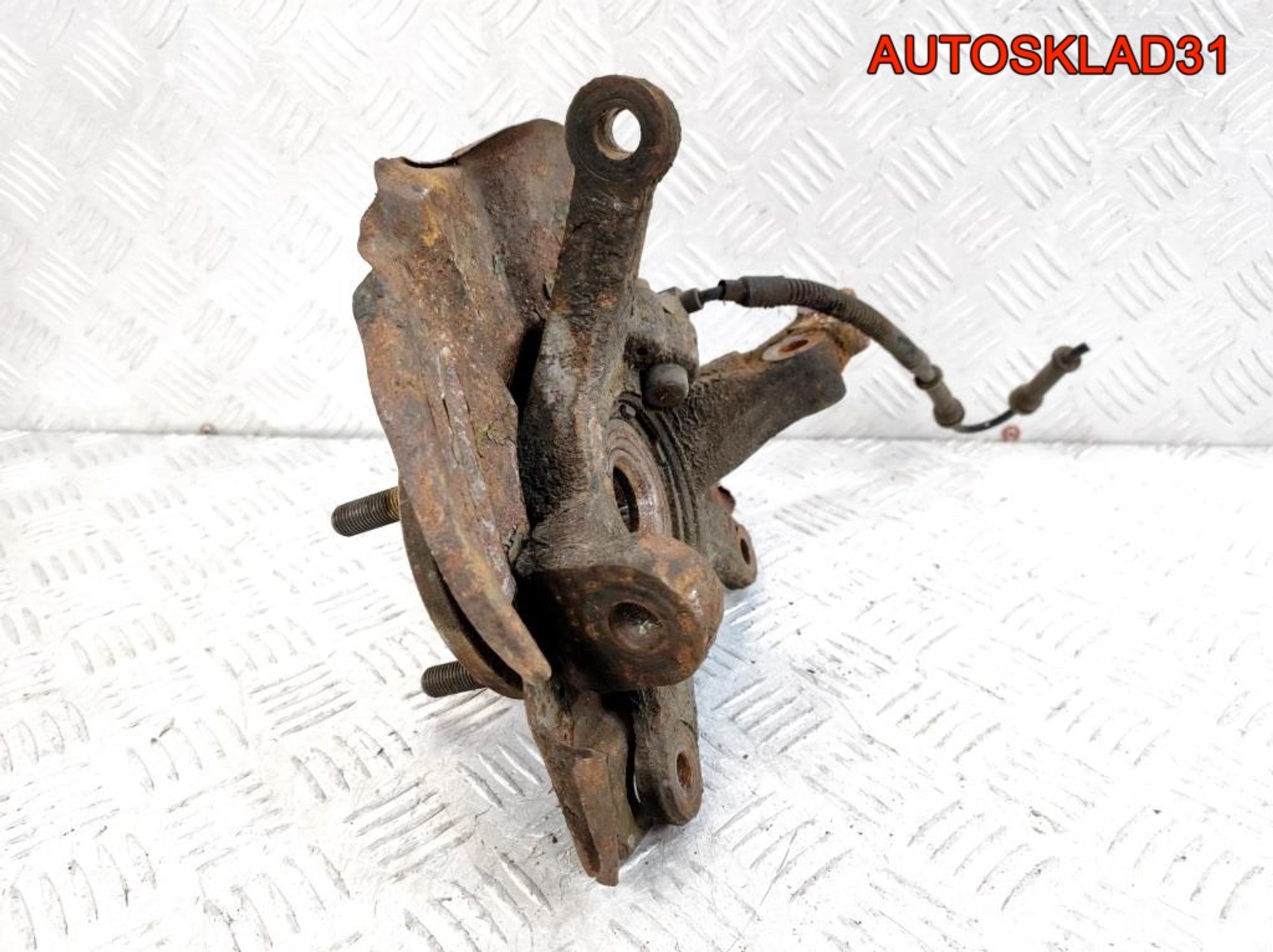Кулак поворотный передний левый в сборе Hyundai Getz 517151C110, 4500 рублей, Дубовое