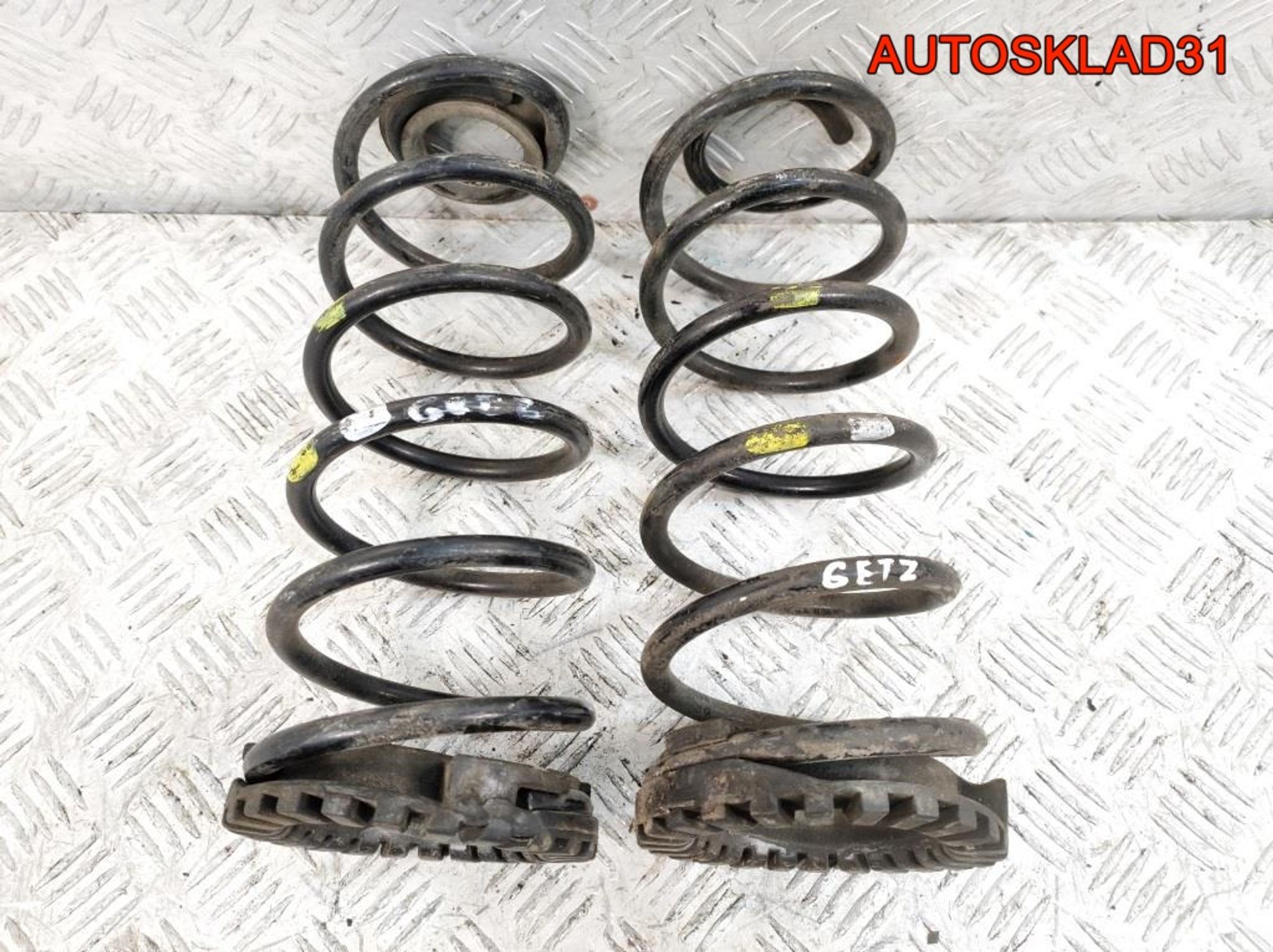 Пружина подвески задняя Комплект Hyundai Getz 553301C210, 2000 рублей, Дубовое