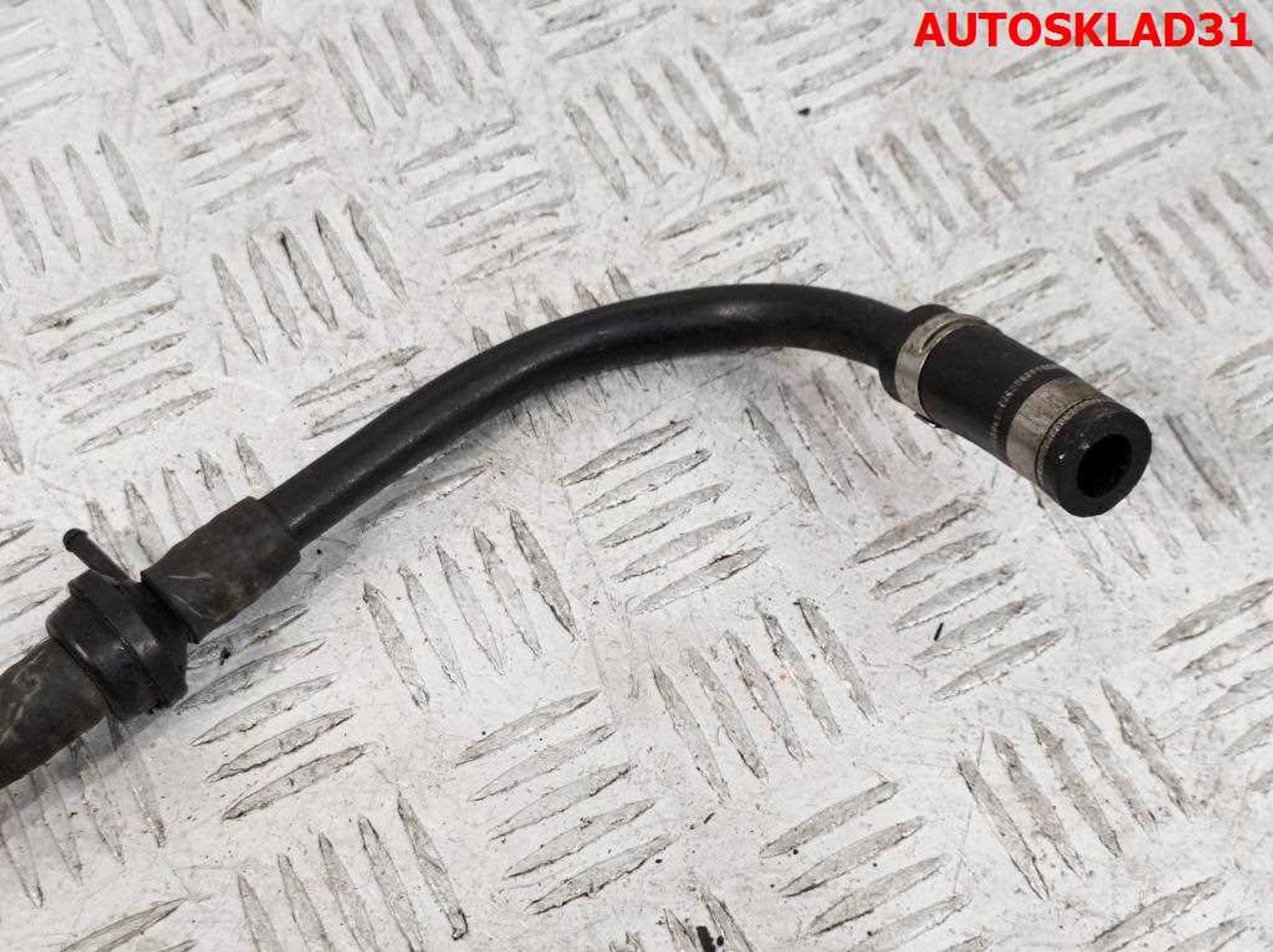 Трубка вакуумная VW Golf 4 1J0612041AB, 500 рублей, Дубовое