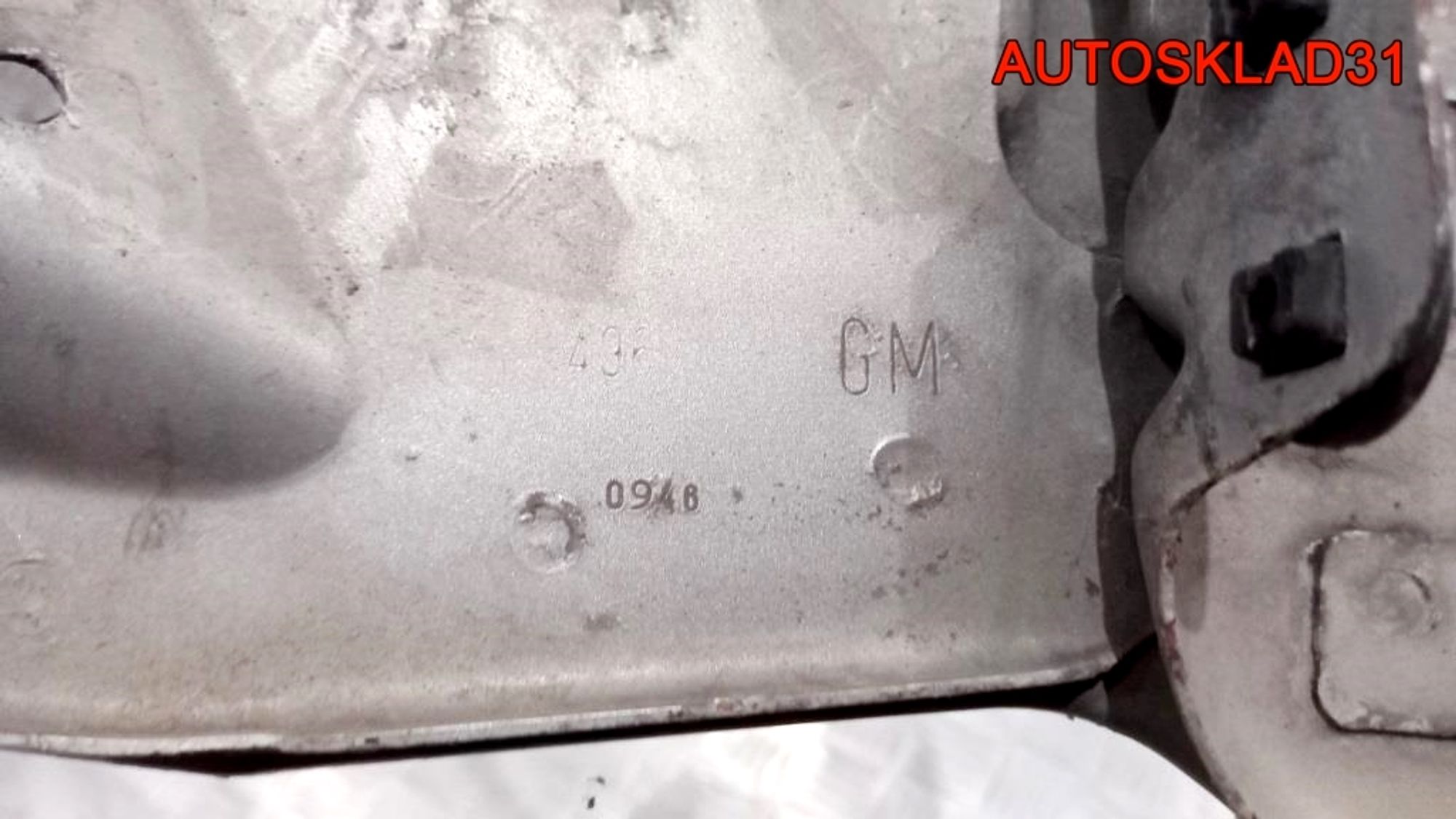Кронштейн фары левый Opel Zafira B 93184624, 1800 рублей, Дубовое