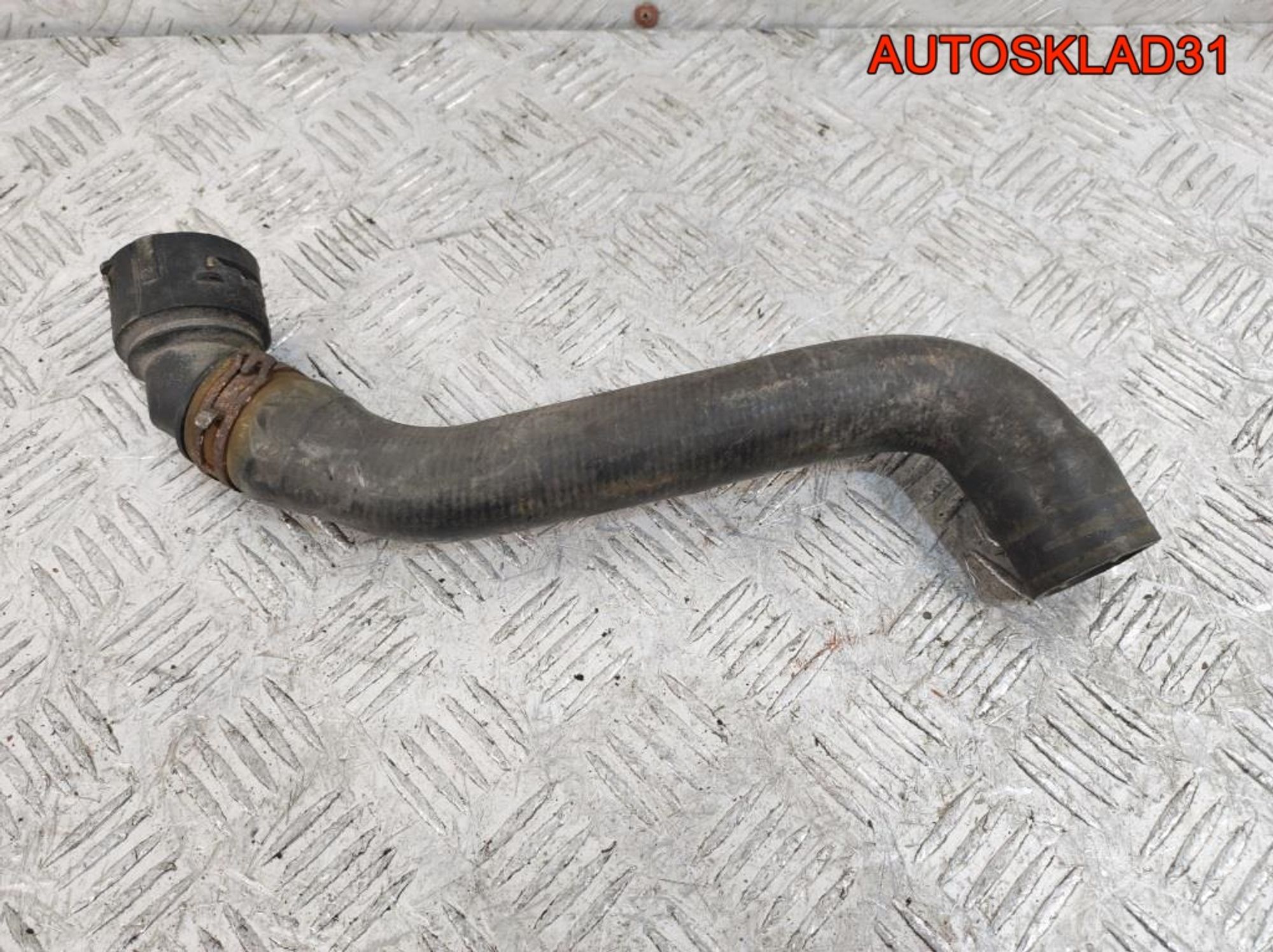 Патрубок радиатора VW Golf 4 1,6 AKL 1J0122101D, 1000 рублей, Дубовое