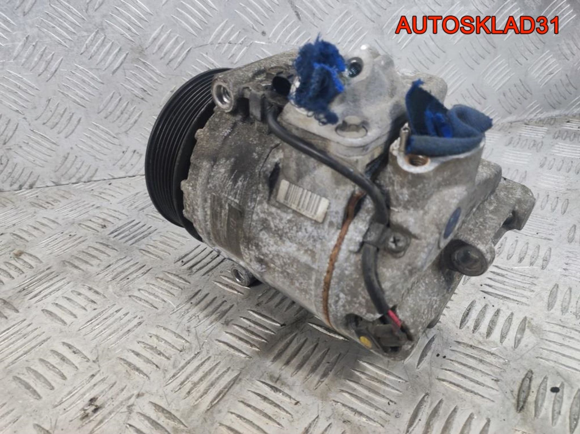https://ycs.partsauto.market/partsauto-images/thmbs/userImages/edda01b21c13eaa6671738306aa09410/part/cd4e7871-0e13-43ce-a0f1-0bcacaf7e53a_1718609664434.jpg