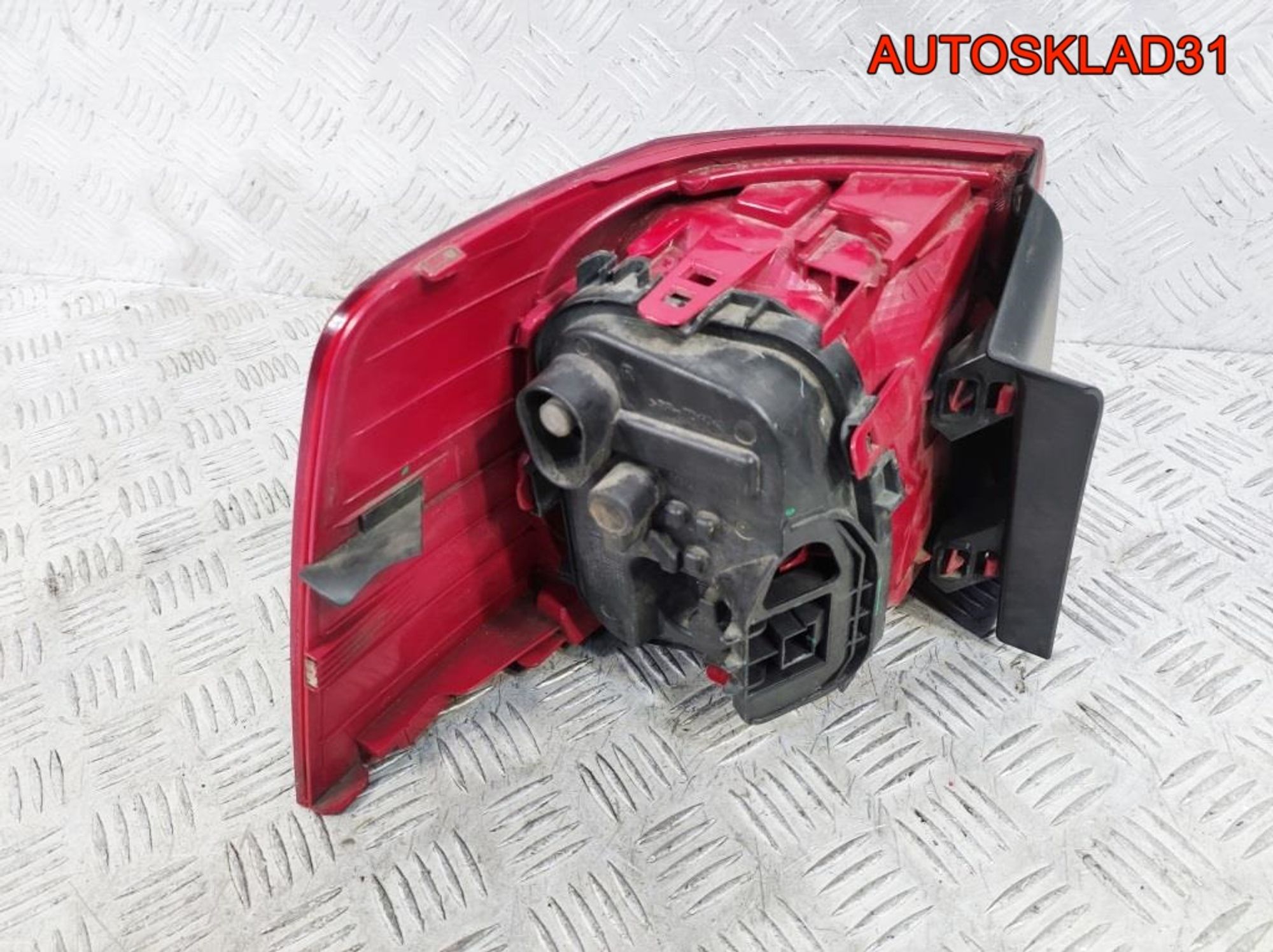 Фонарь задний наружный правый VW Sharan 7N0945096G, 6500 рублей, Дубовое