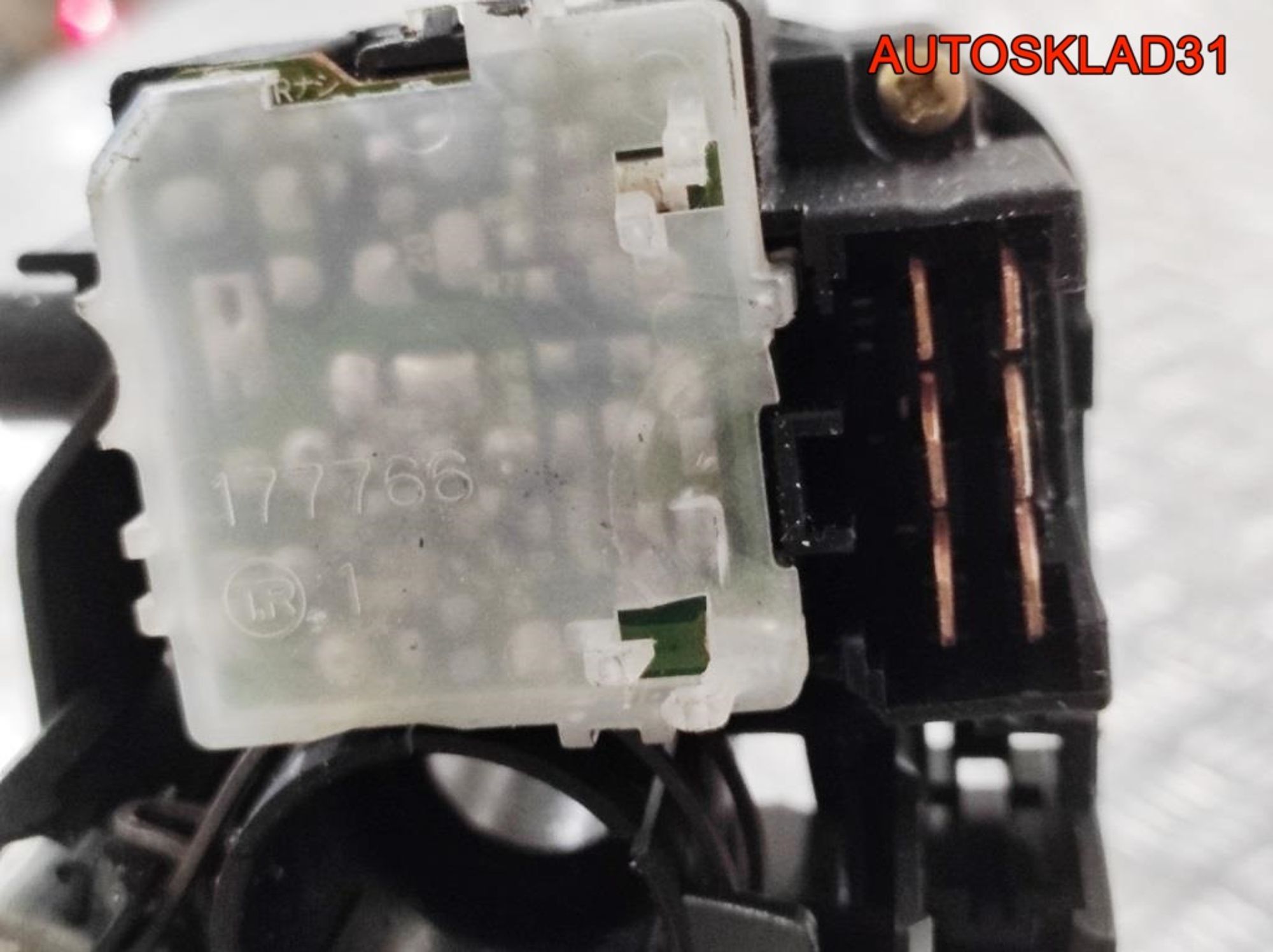 Переключатель подрулевой Mazda 323 BG 177698, 1500 рублей, Дубовое