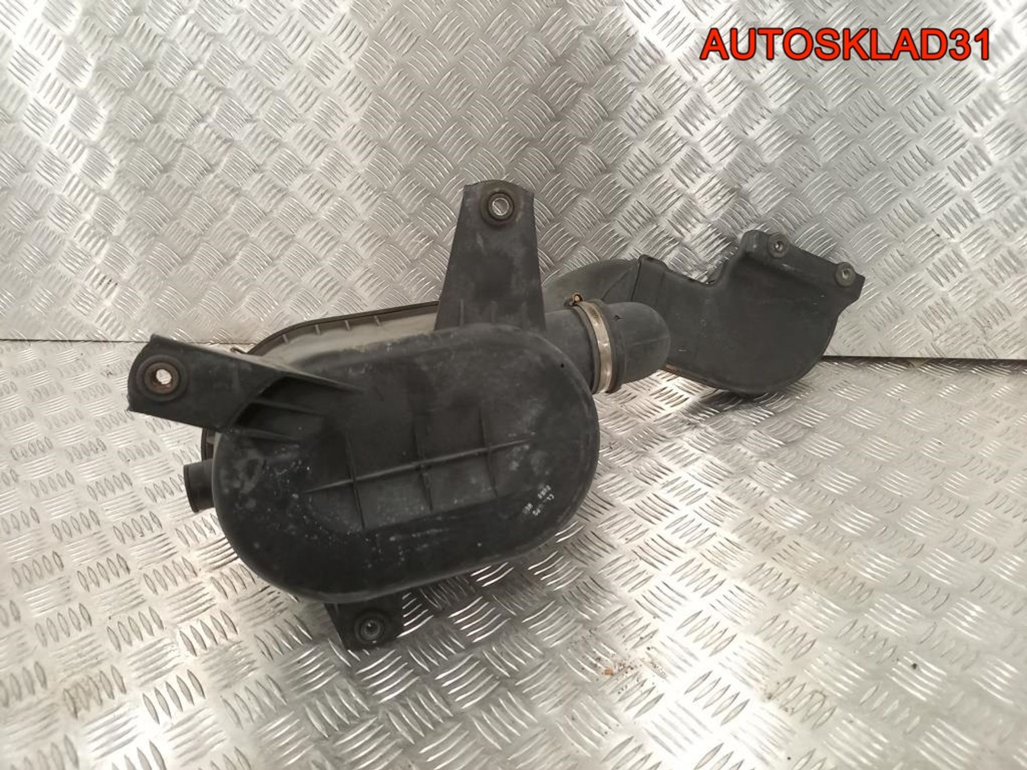 Корпус воздушного фильтра Hyundai Starex 2,5 D4CB, 2300 рублей, Дубовое